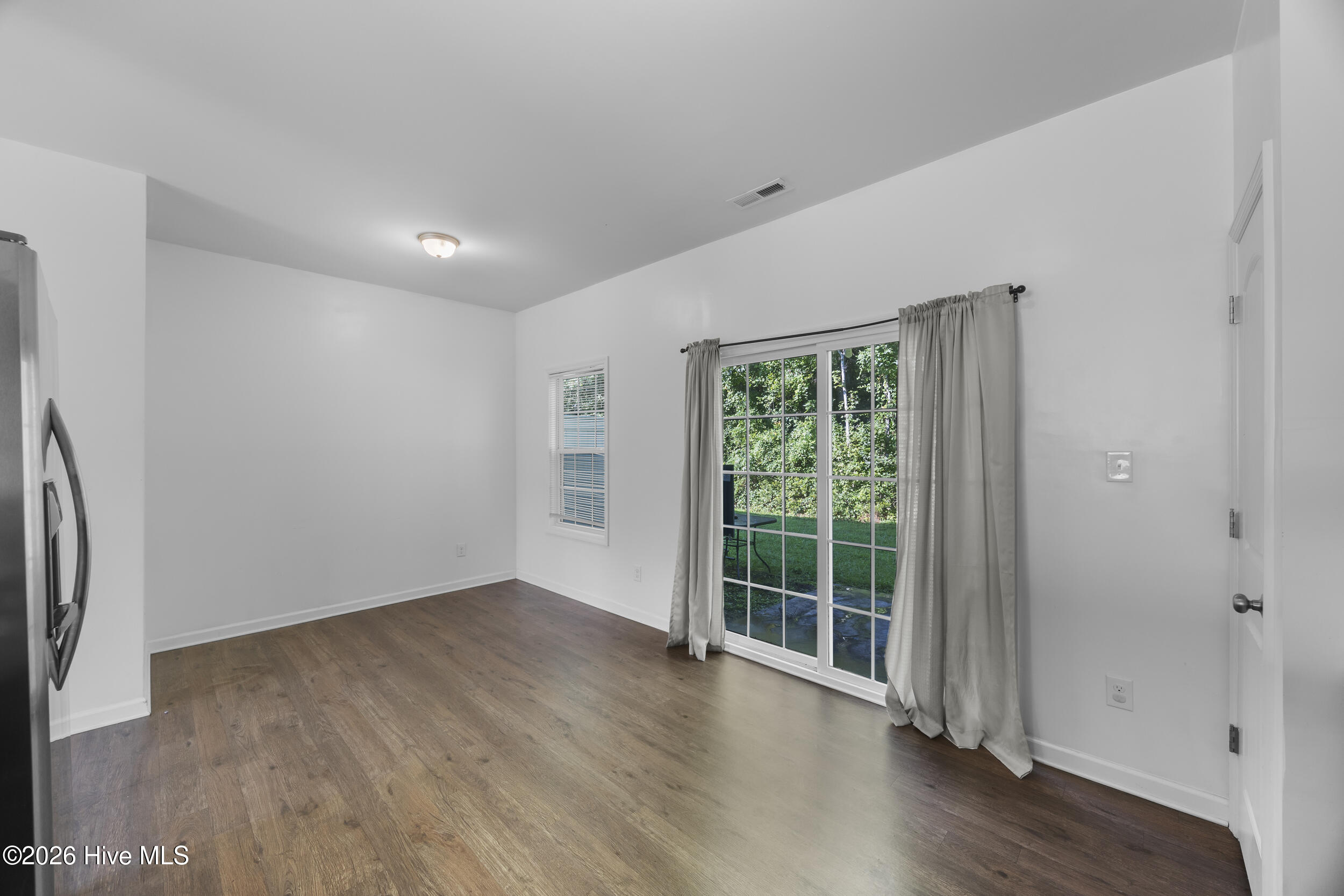 302 Kenan Loop Property Photo 16
