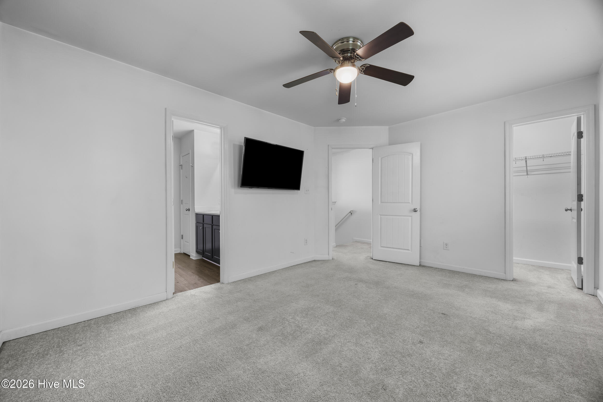302 Kenan Loop Property Photo 20