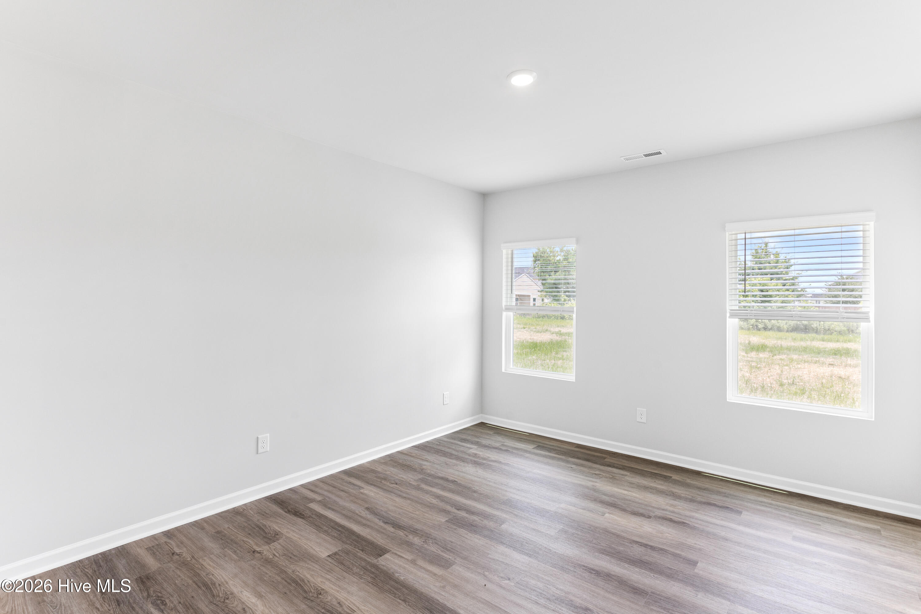 137 N Squires Run Lane Property Photo 20