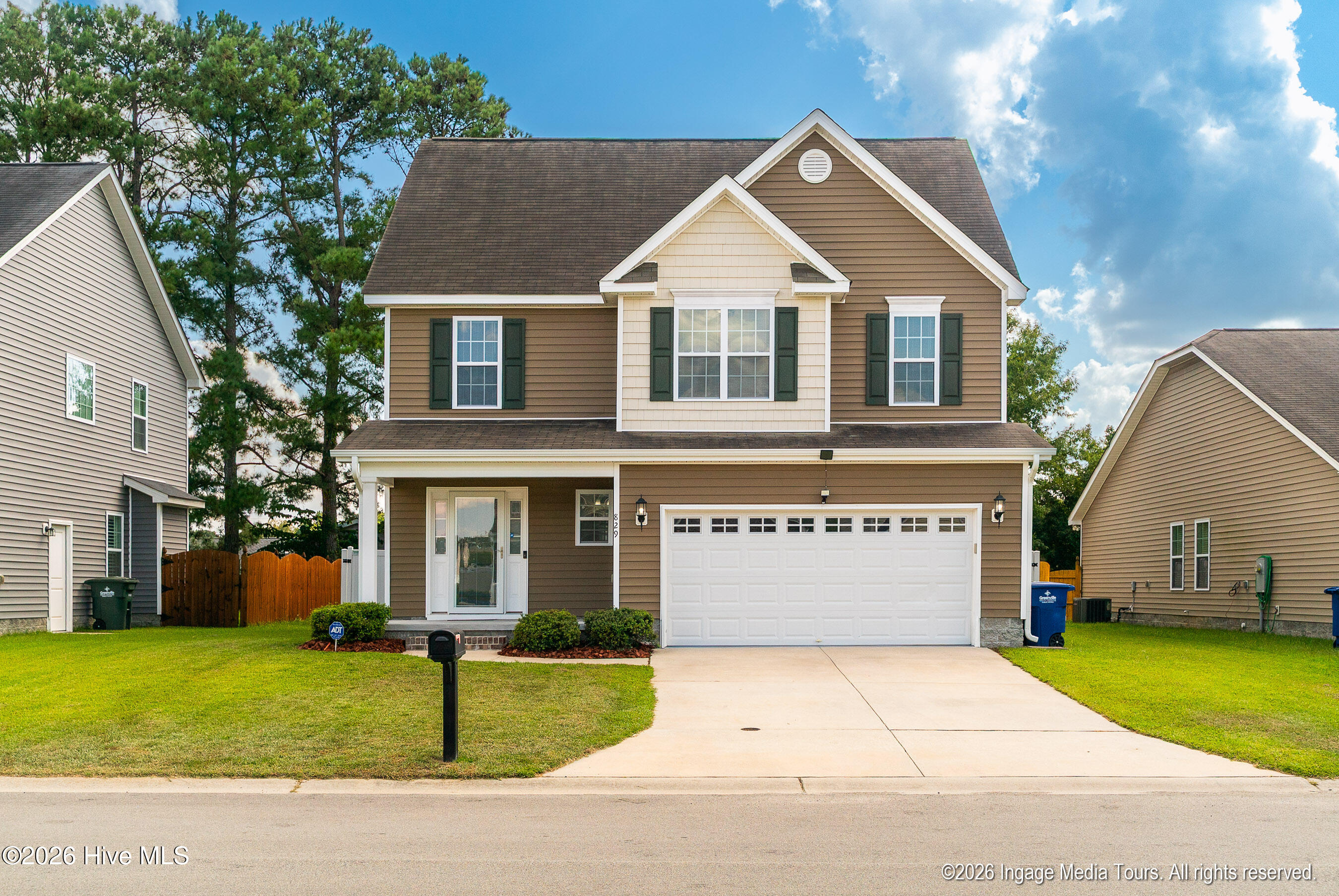 829 Jade Lane Property Photo 1