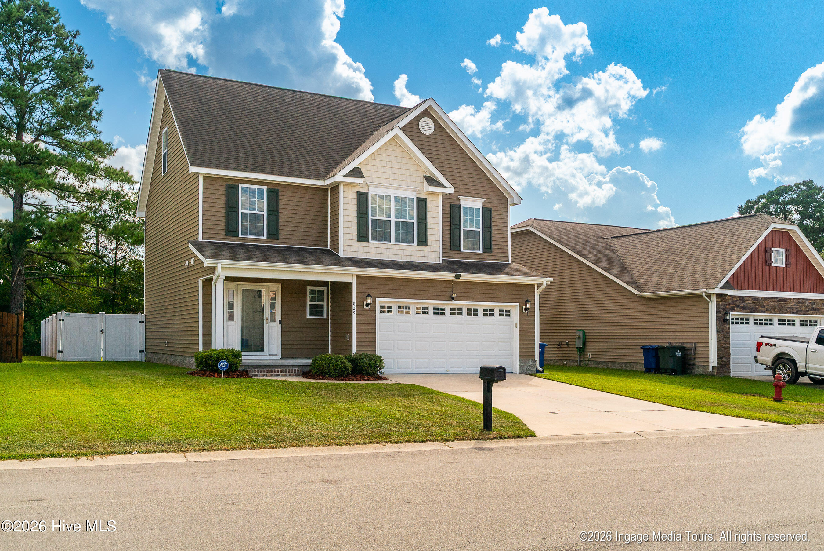 829 Jade Lane Property Photo 3