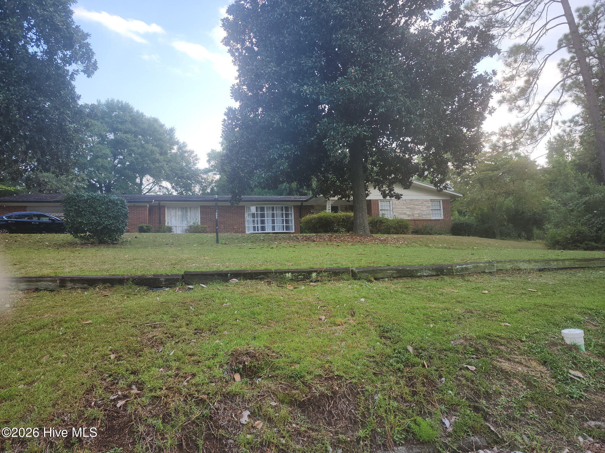 2409 Bellemeade Court Property Photo 1