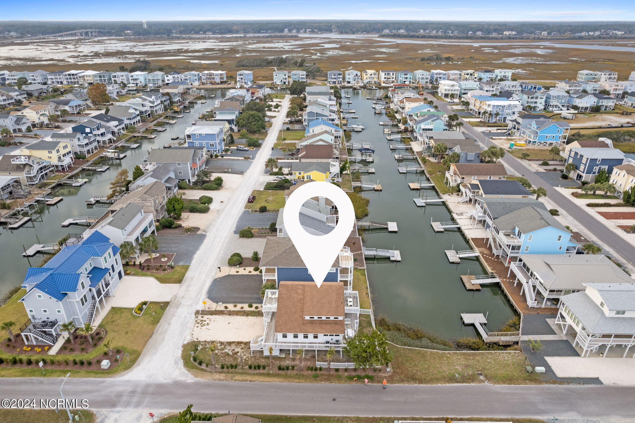 433 Dolphin Street Property Photo 2