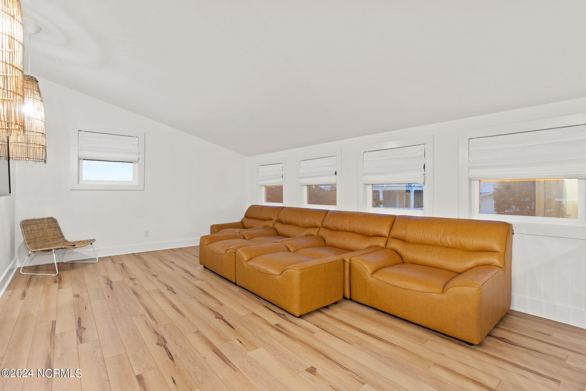 433 Dolphin Street Property Photo 19