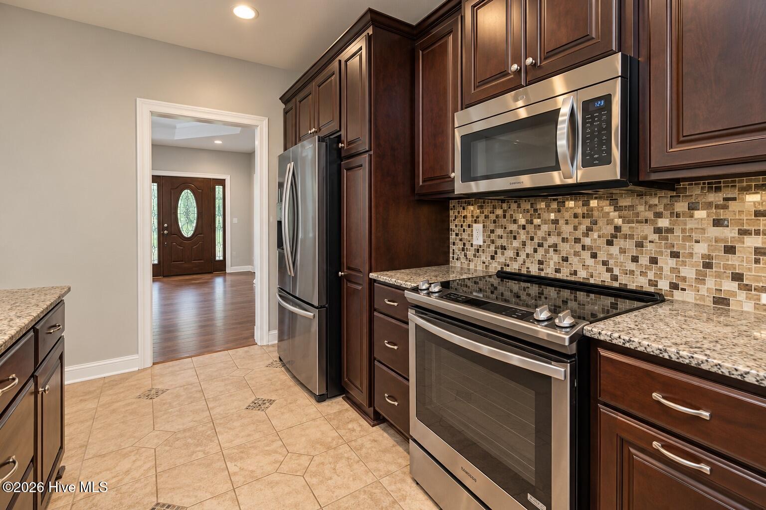 67 Hoyle Lane Property Photo 8