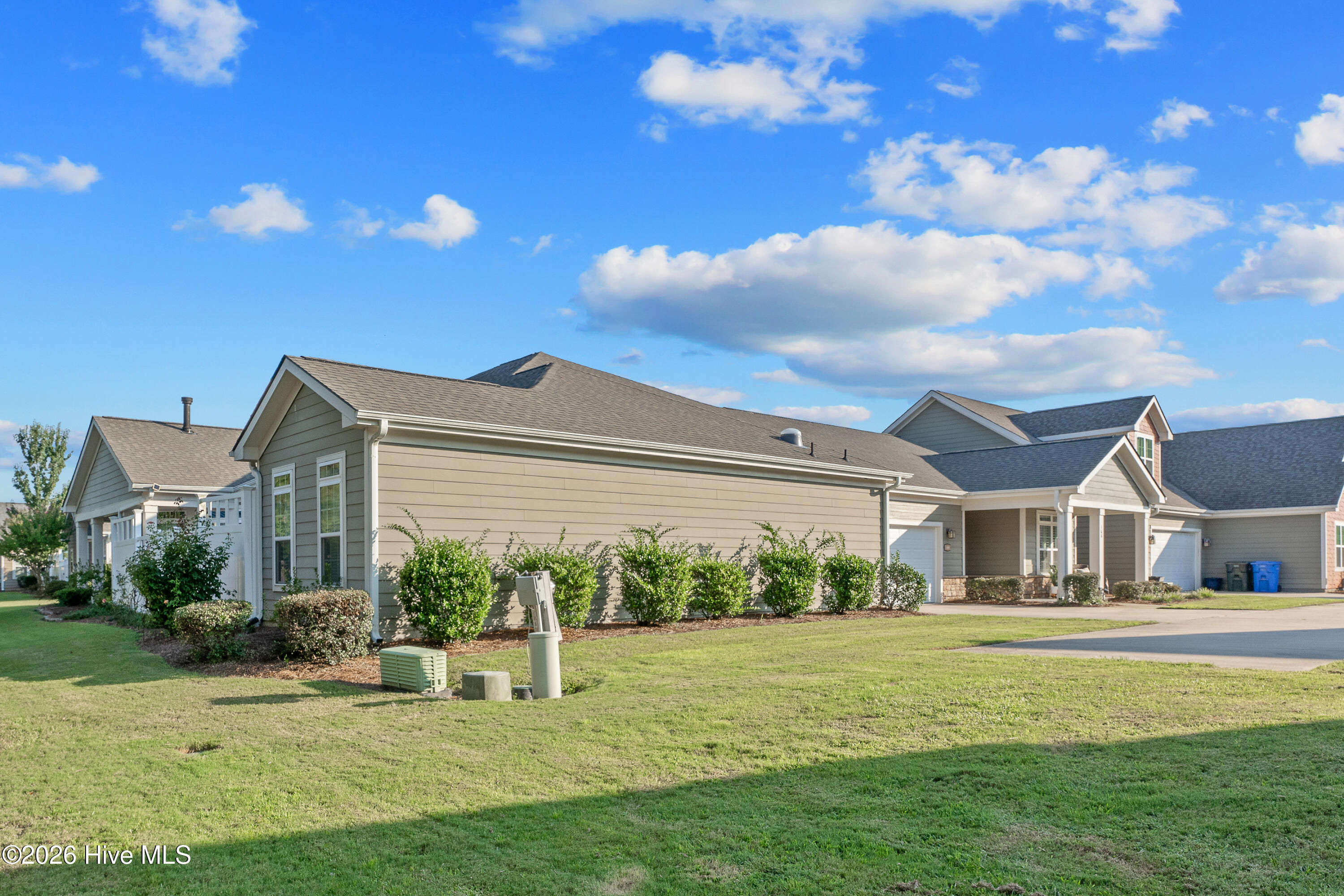 170 Nandina Court Property Photo 3