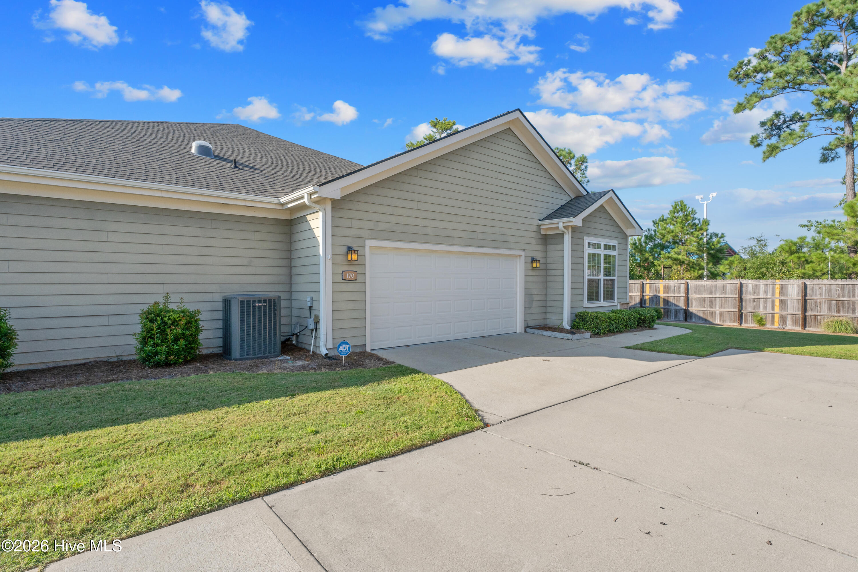 170 Nandina Court Property Photo 44