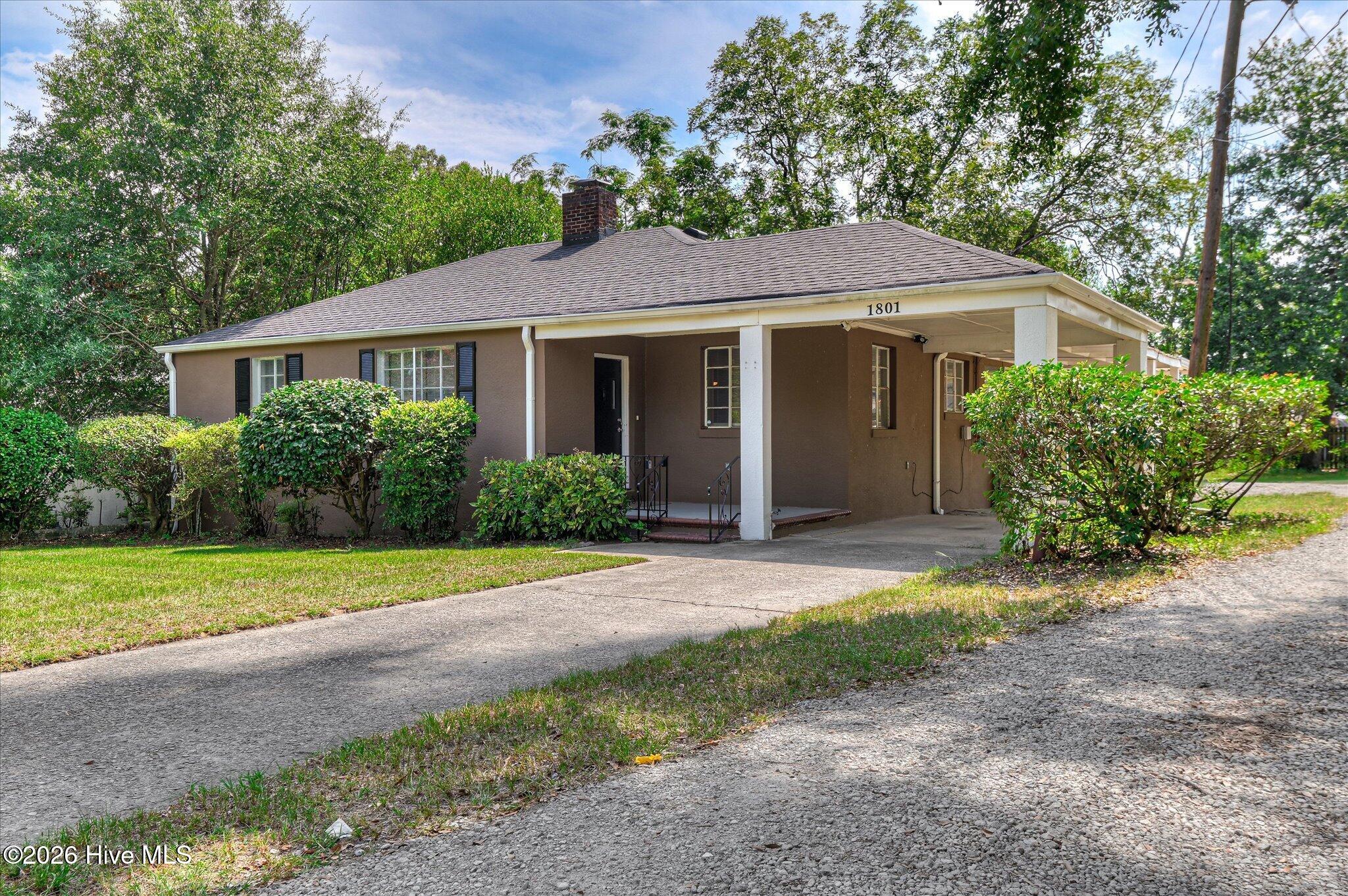 1801 Heath Street Property Photo 2
