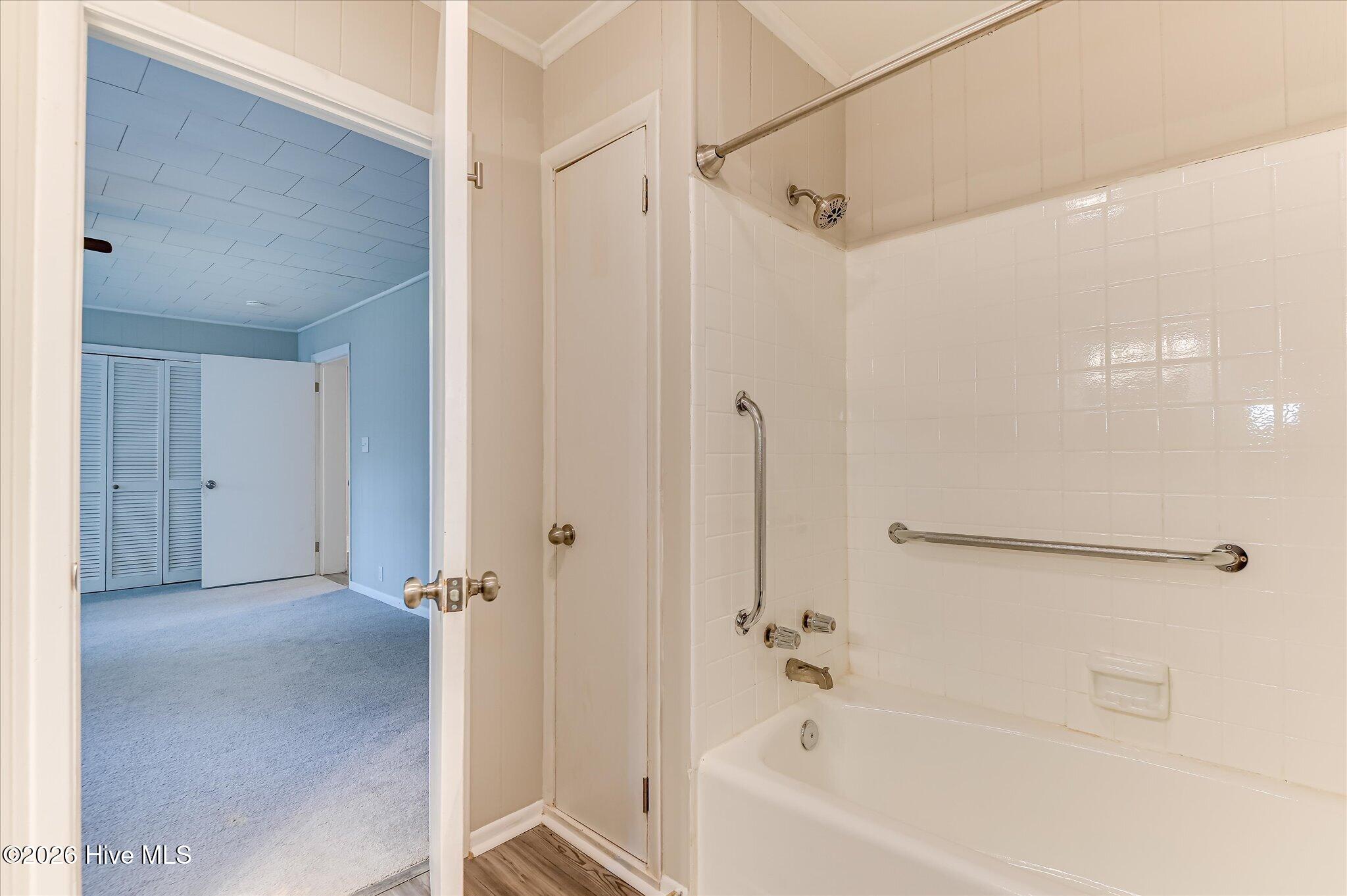 1801 Heath Street Property Photo 32