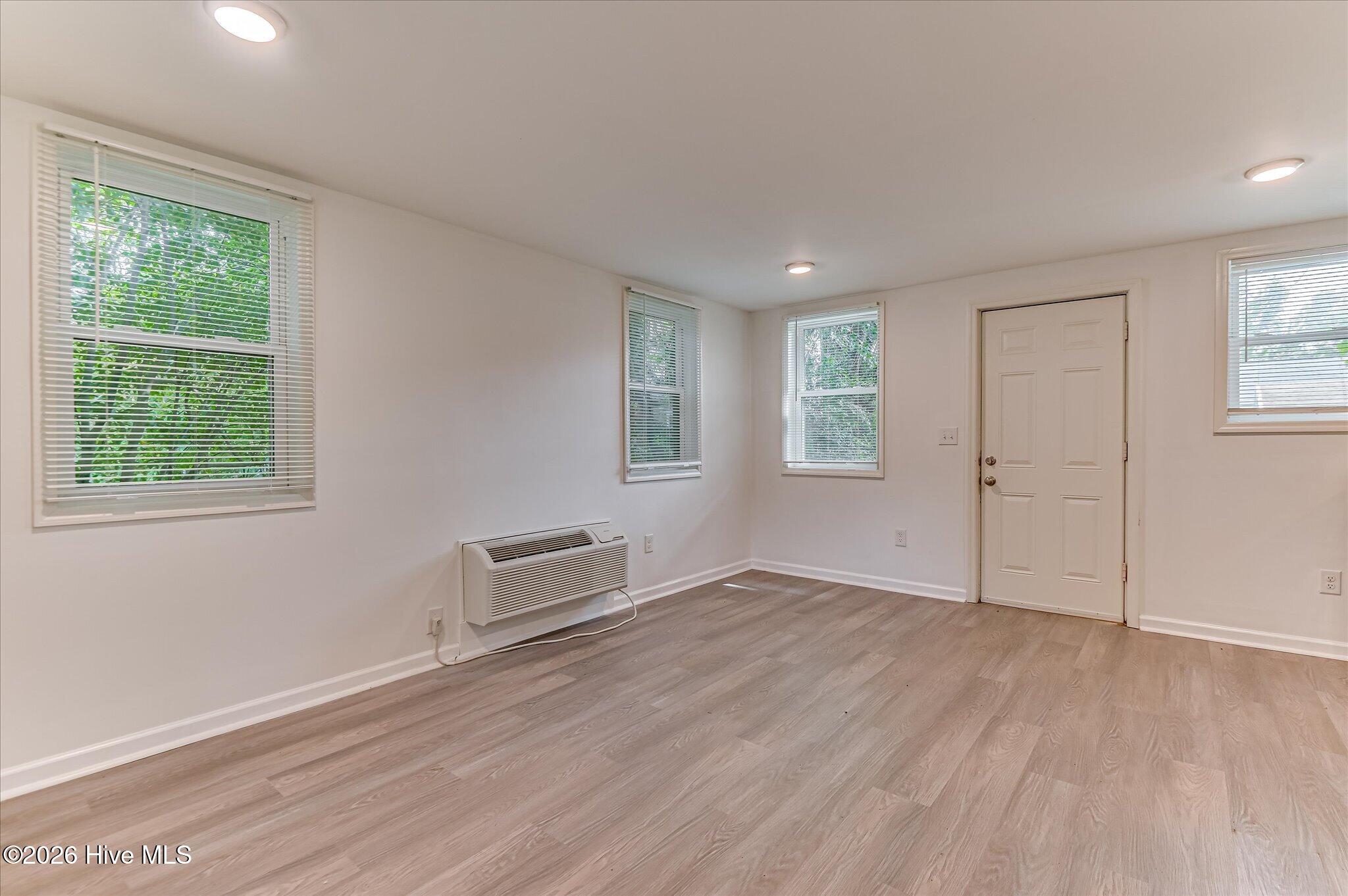 1801 Heath Street Property Photo 43
