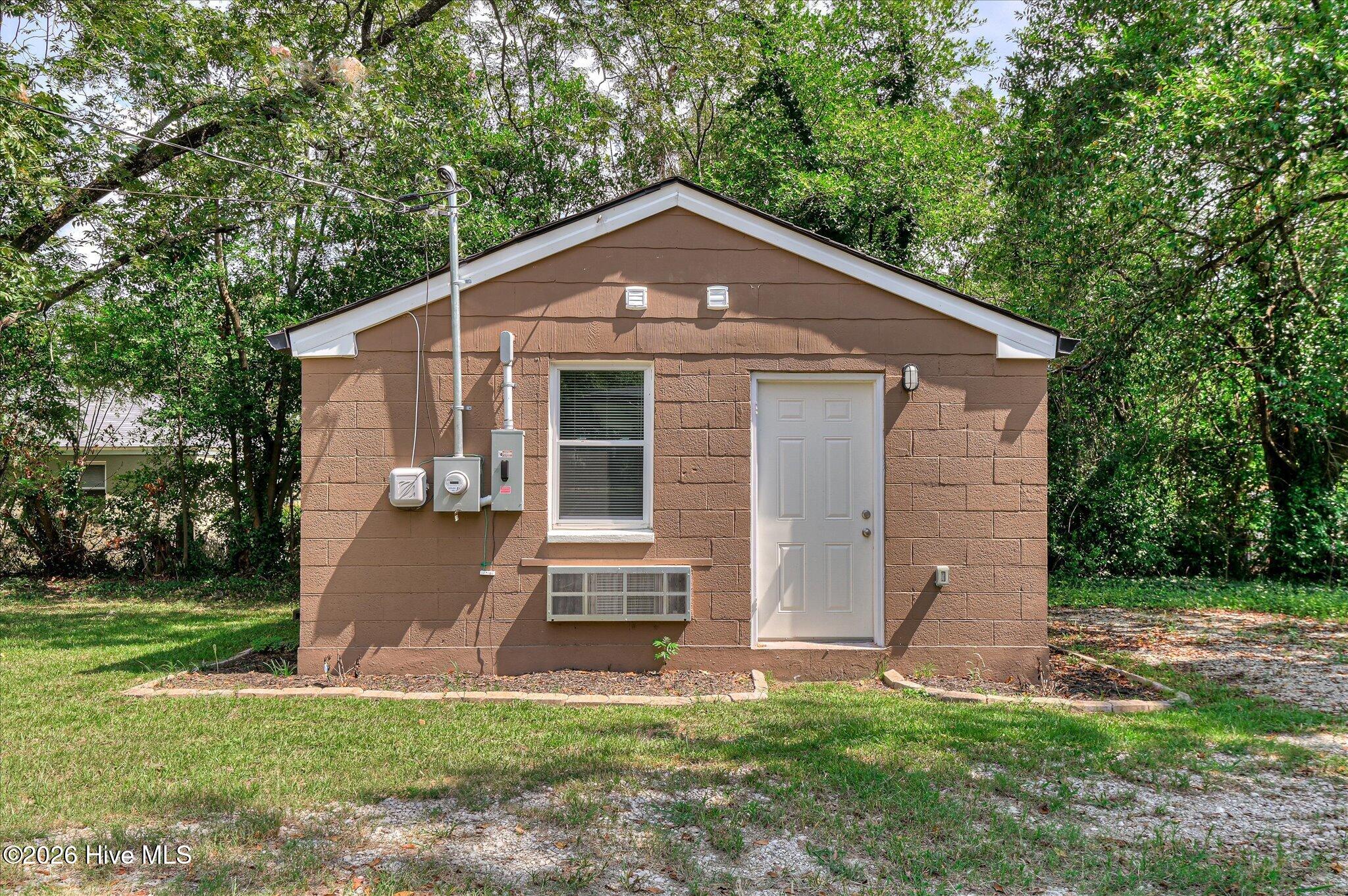 1801 Heath Street Property Photo 57