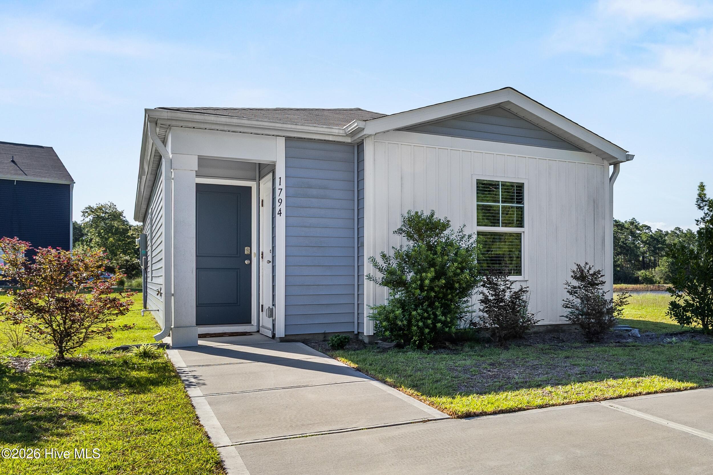 1794 Penelton Court Se Property Photo 3