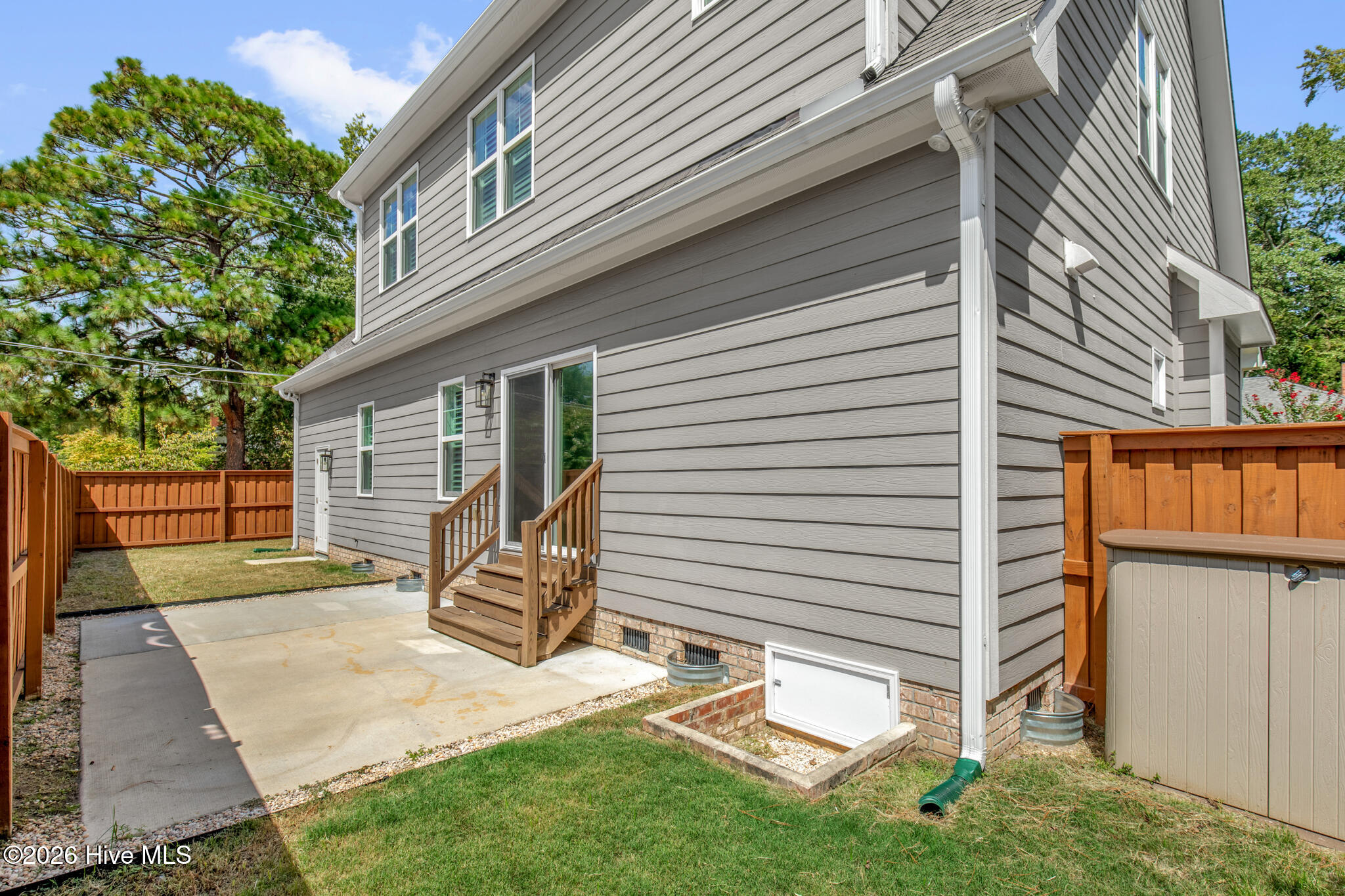 825 Mandolin Court Property Photo 2