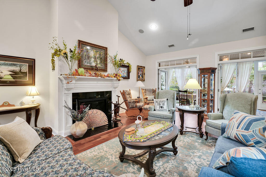 1699 Mistwood Court Se Property Photo 8