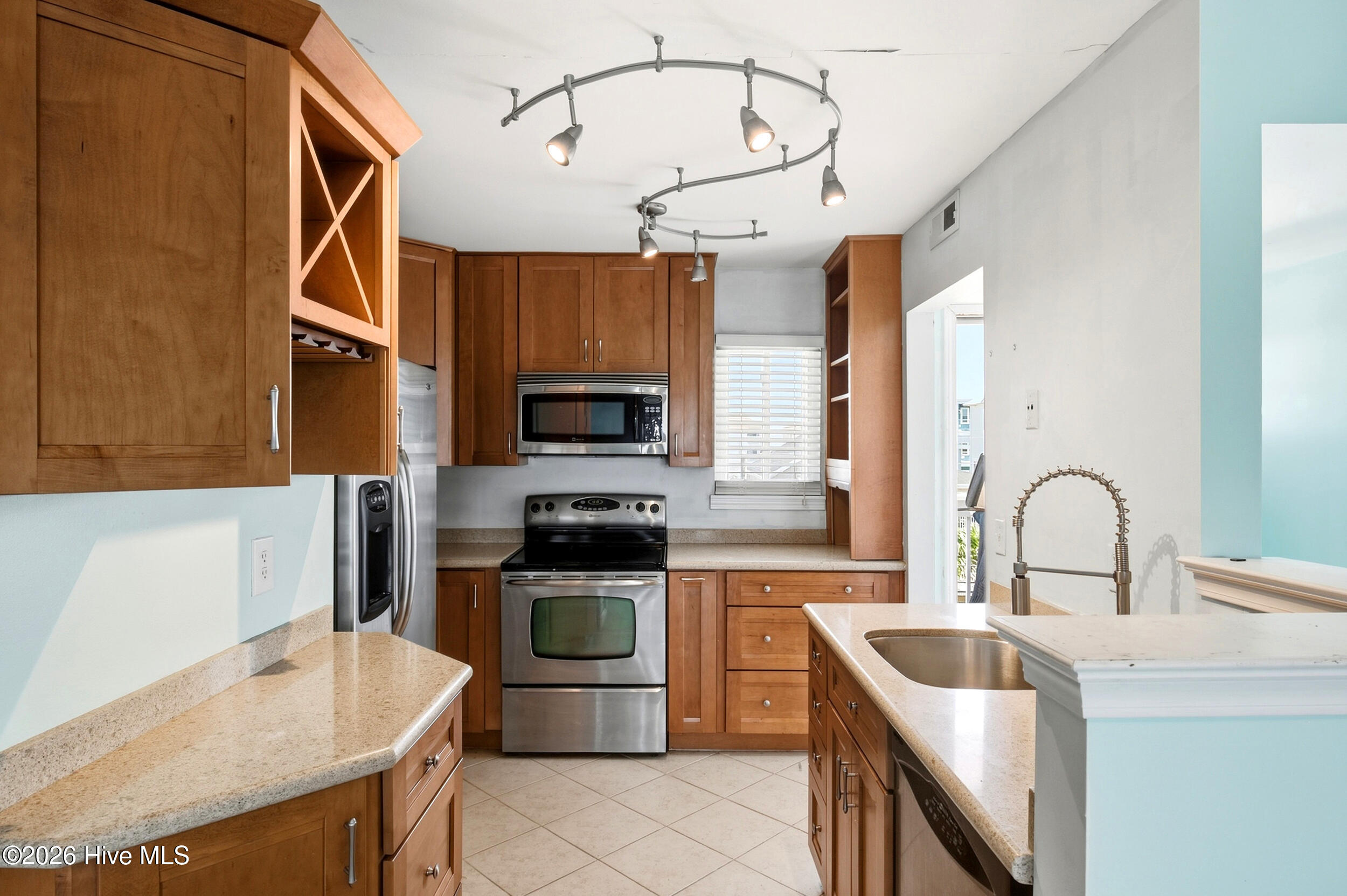 709 Canal Drive Apt 3b Property Photo 11