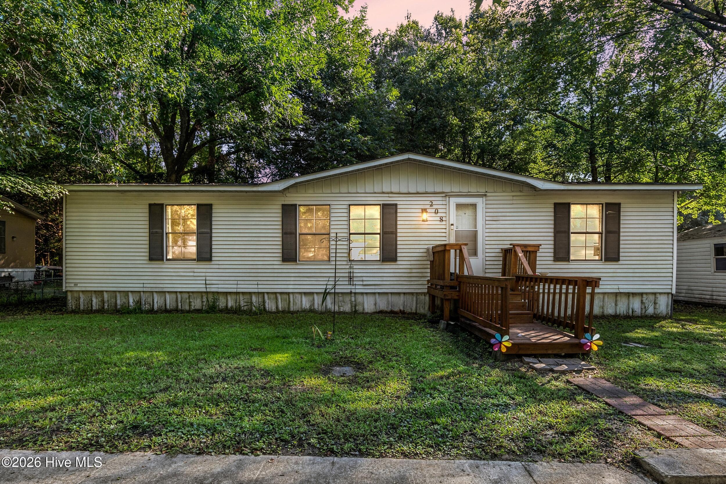 208 Early Drive Property Photo 1
