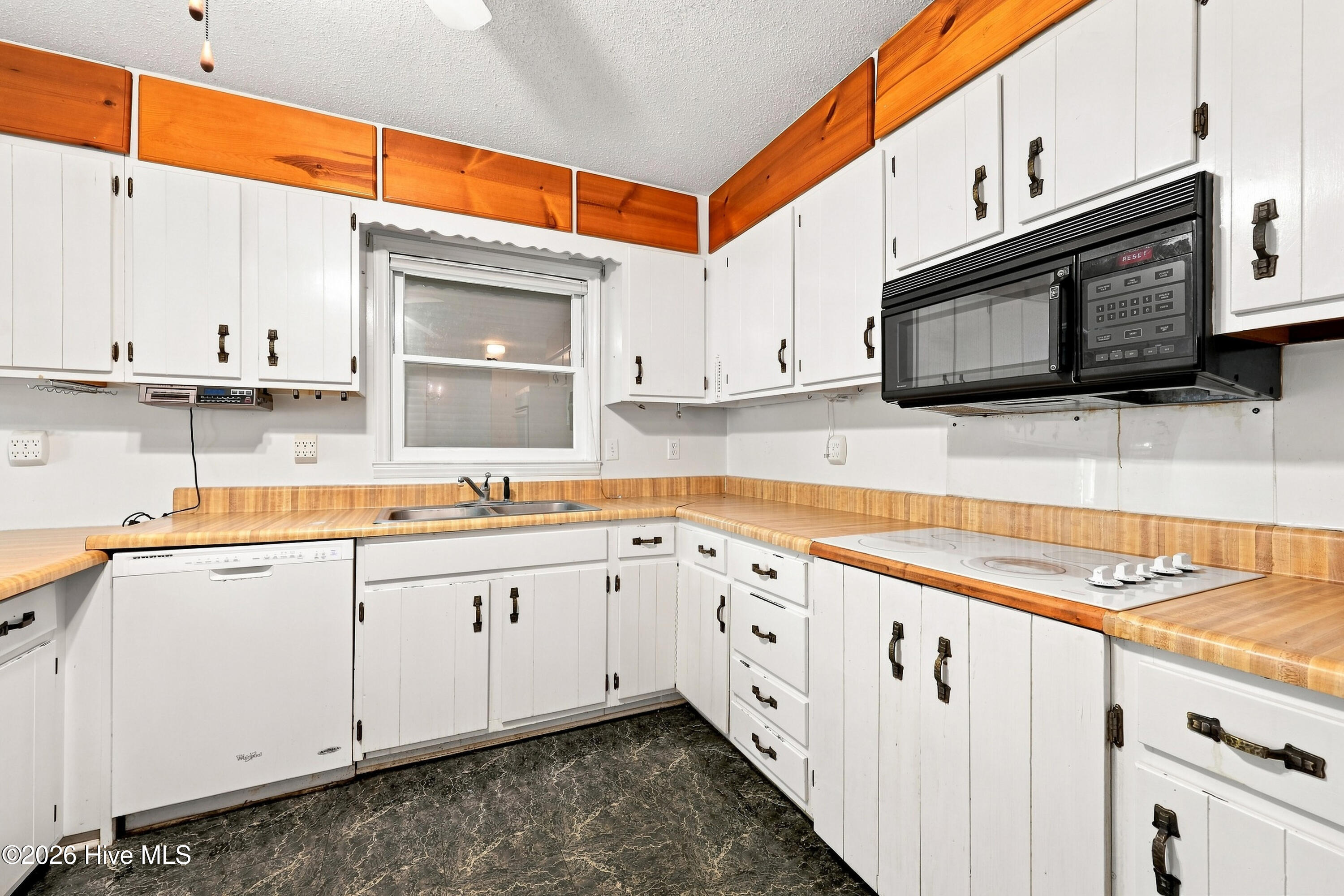 140 Lousan Drive Property Photo 32