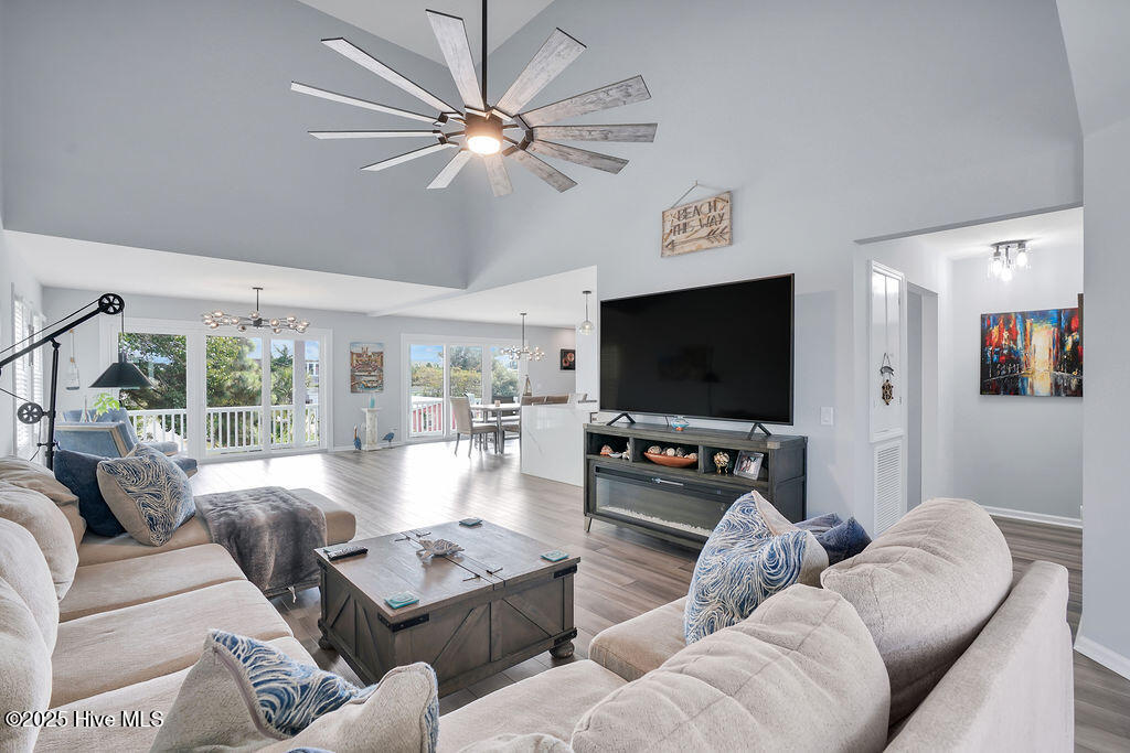 822 Cutter Court Property Photo 4
