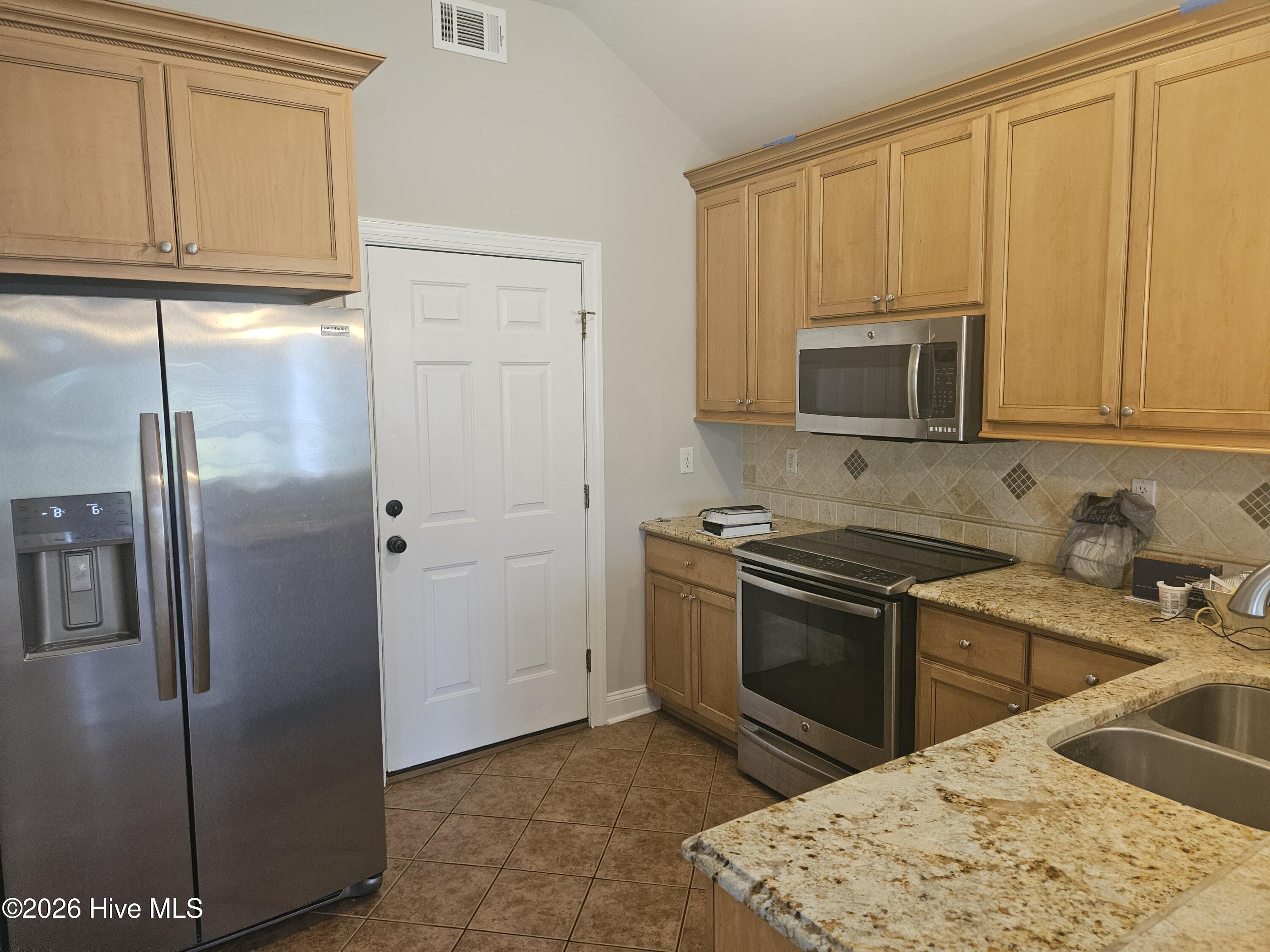 502 Castle Bay Drive D Property Photo 8