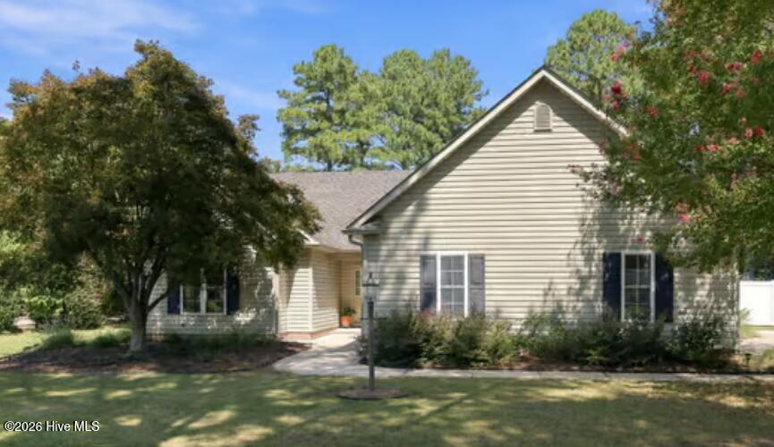 1405 Warwick Circle Property Photo 1