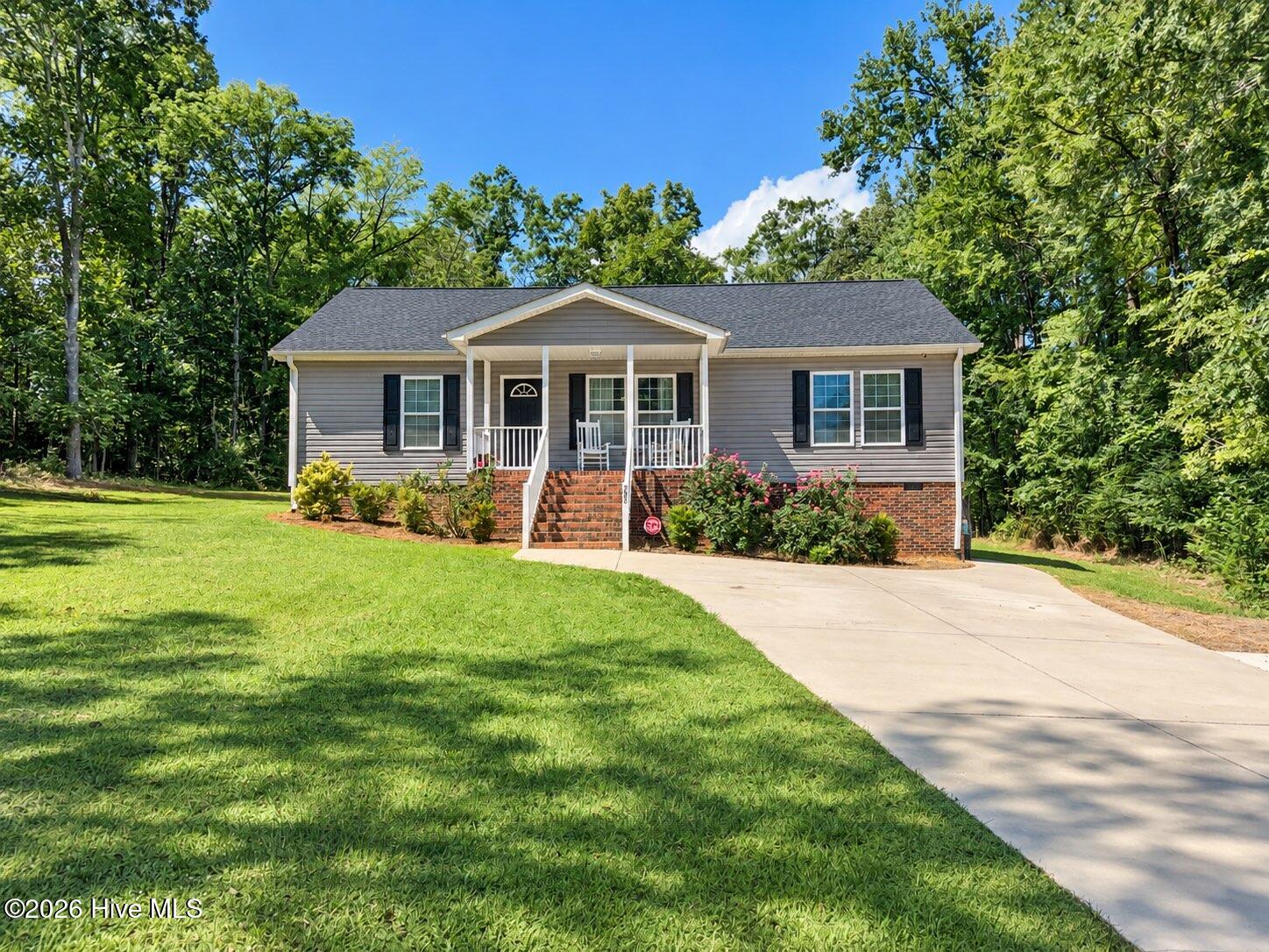 205 Lake Drive Property Photo 1