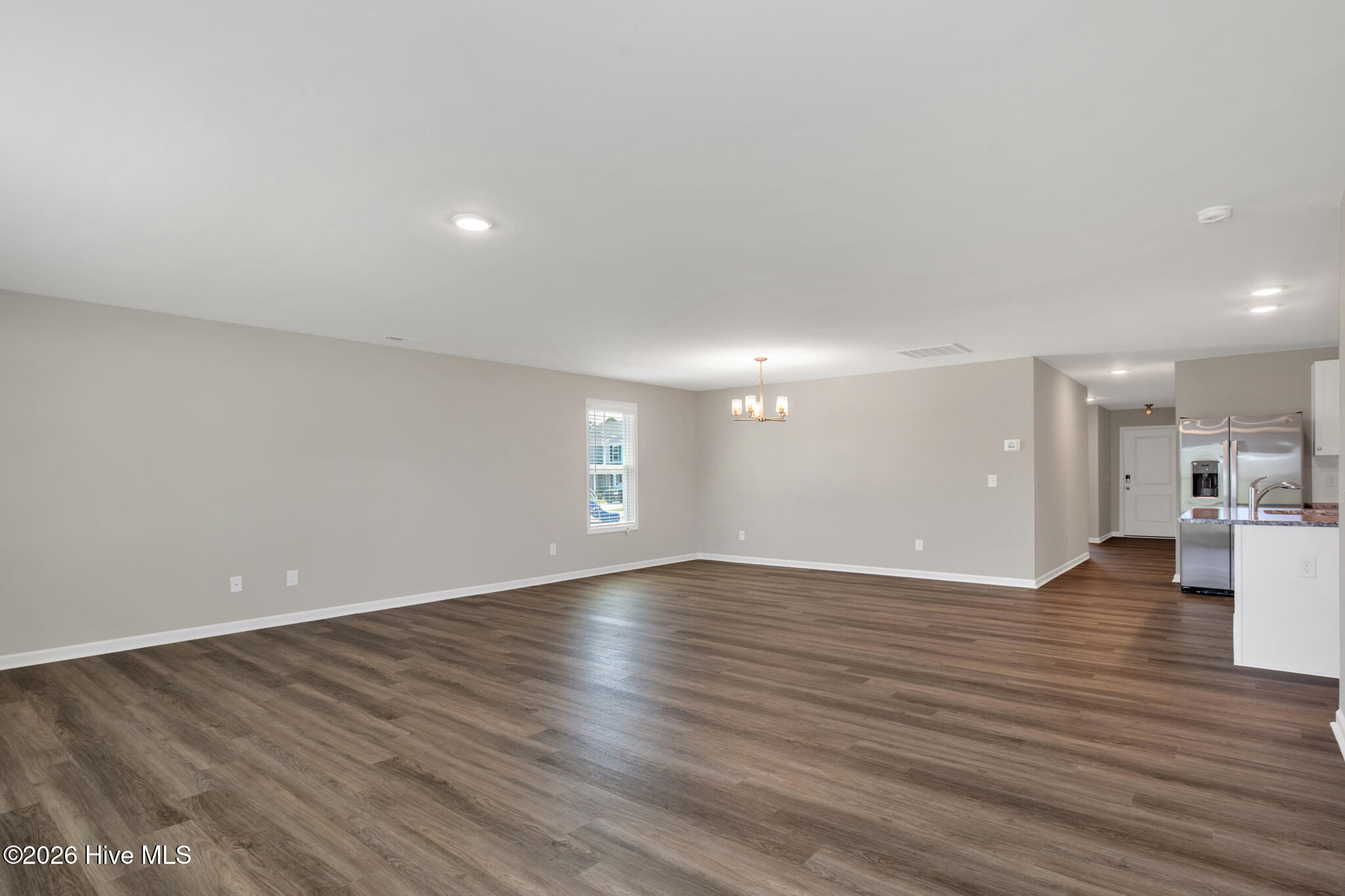 8 W Emily Gardens Drive Property Photo 11