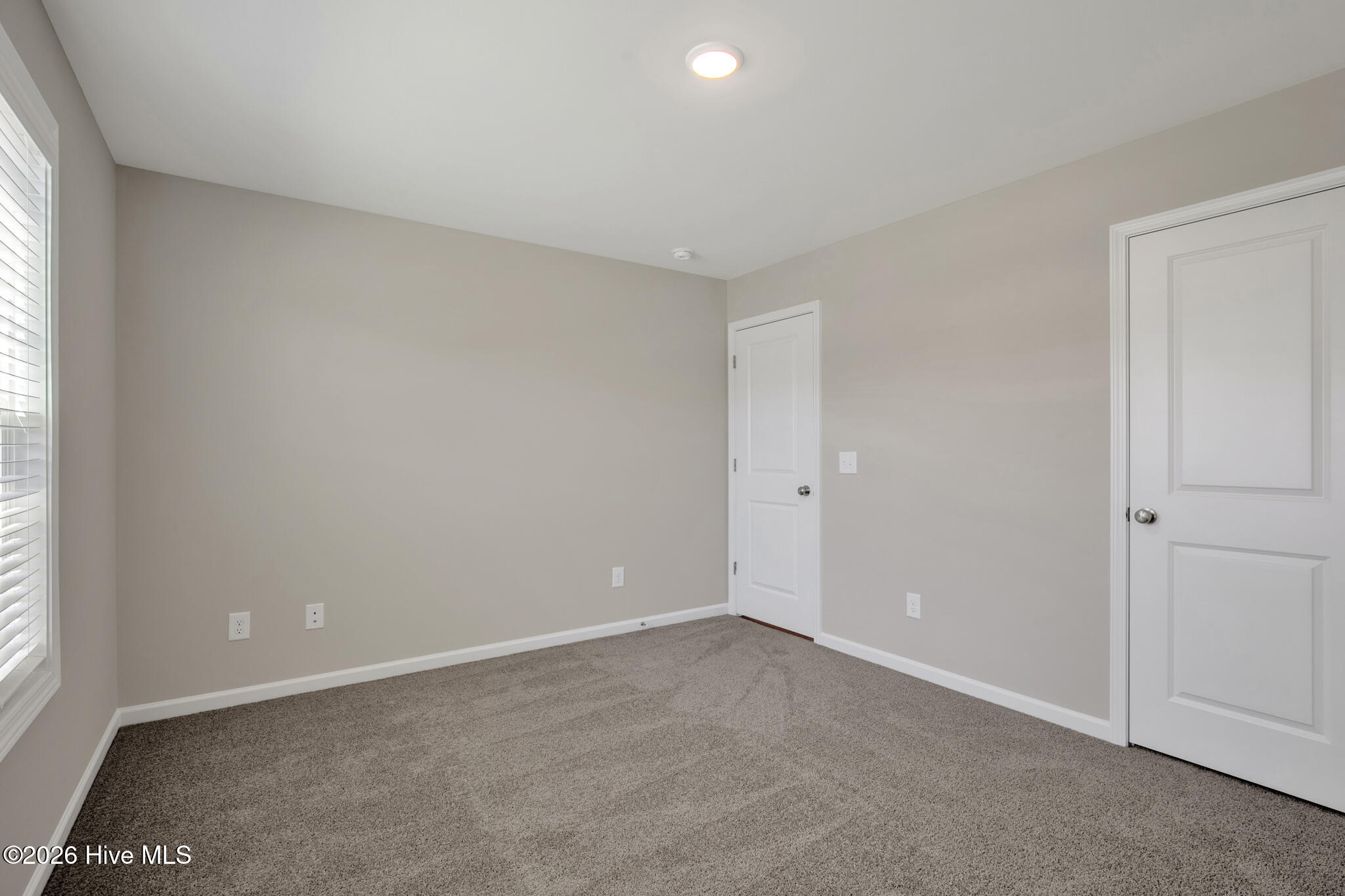 8 W Emily Gardens Drive Property Photo 20