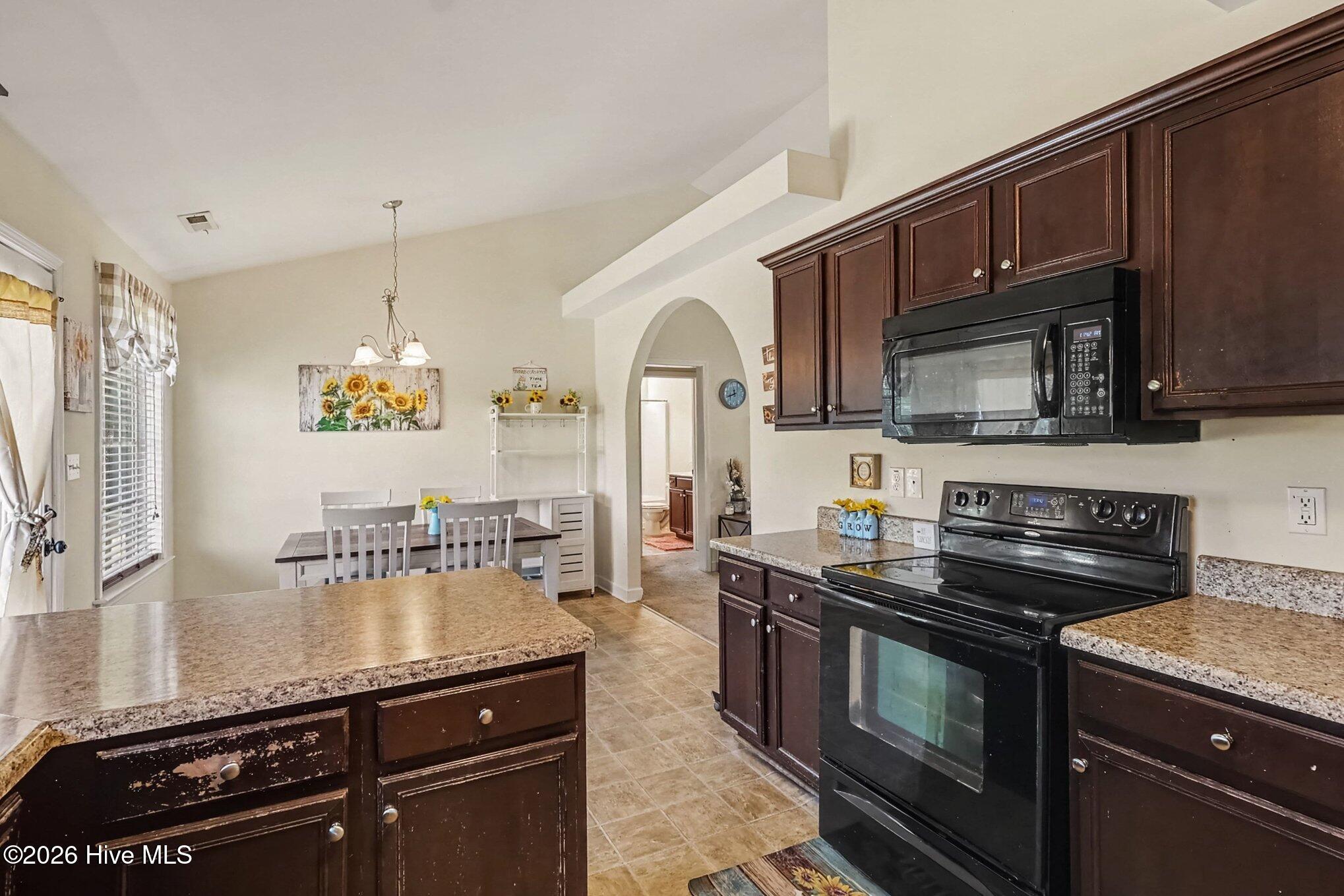 25 Lawrence Court Property Photo 13