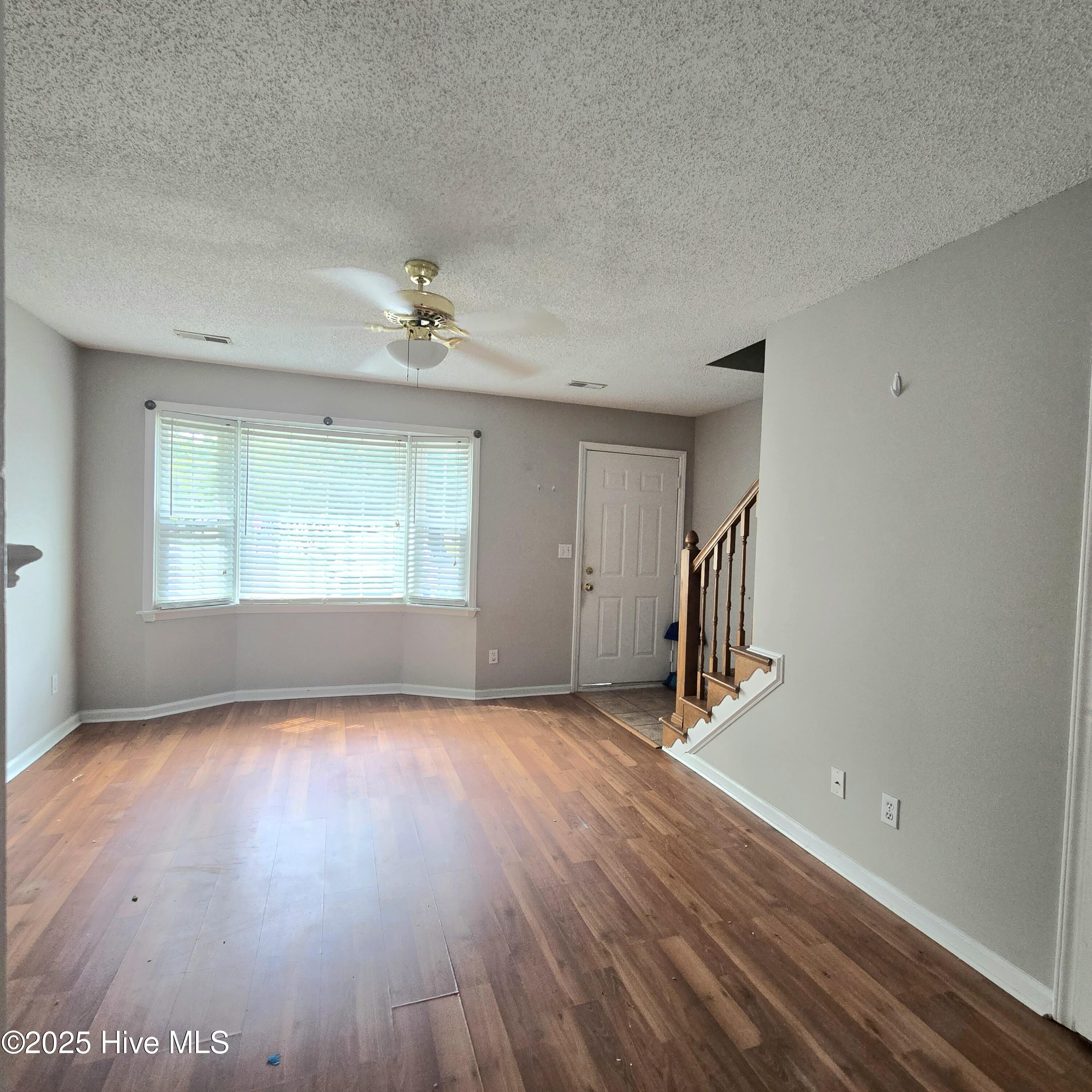 3830 Sterling Pointe Drive P7 Property Photo 5