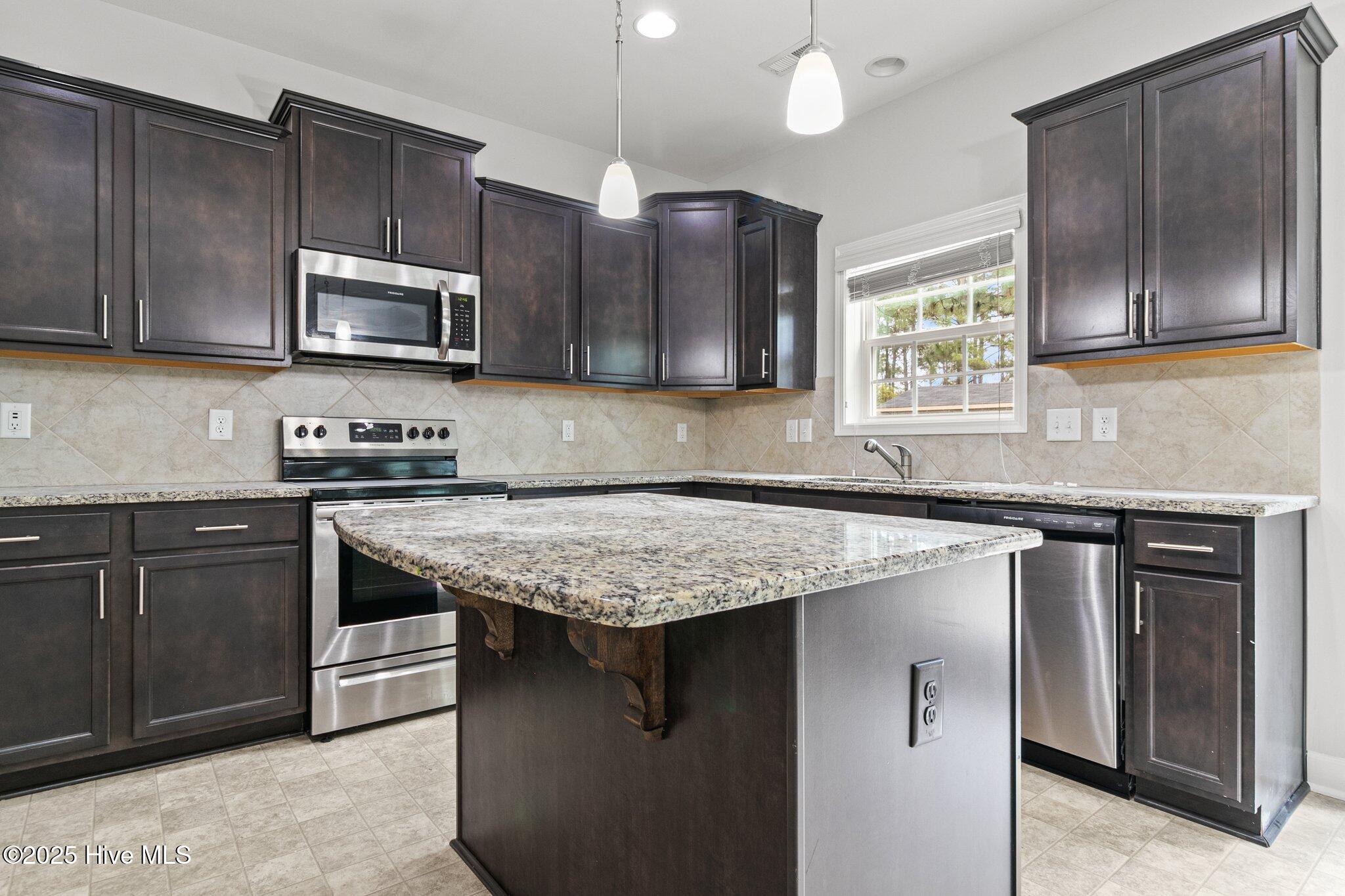 4055 Irwin Drive Property Photo 15