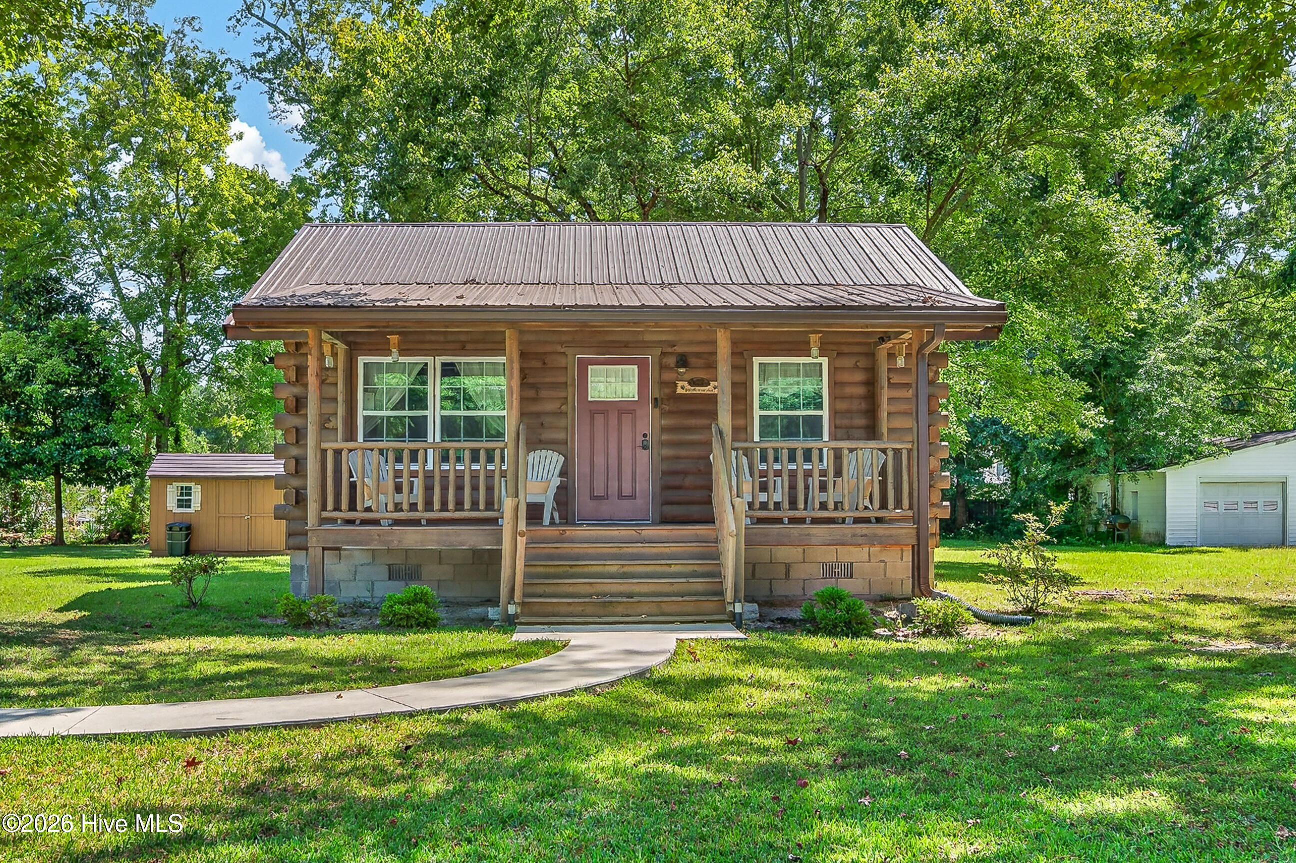 307 Carragood Trail Property Photo 1