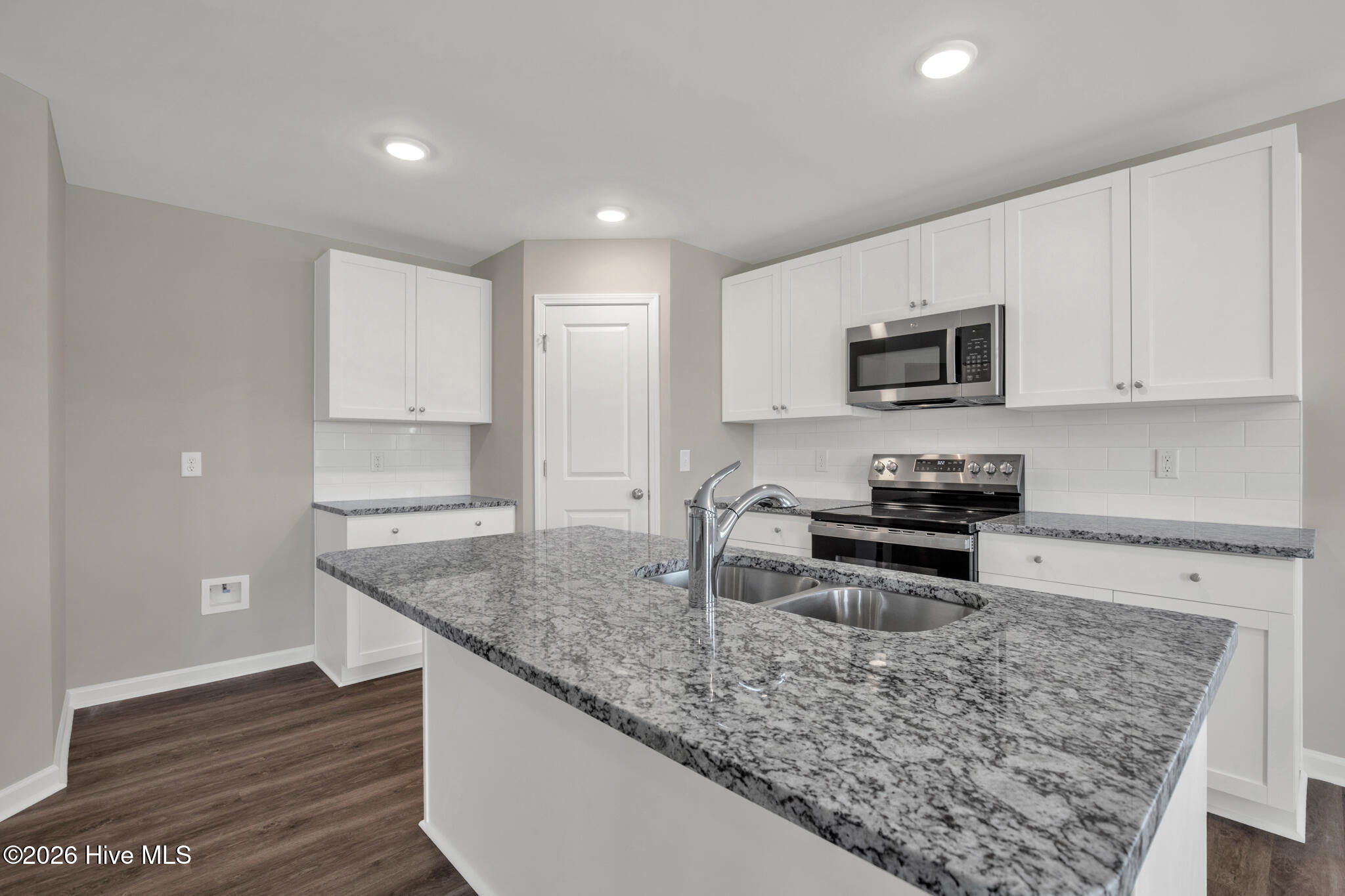 45 E Emily Gardens Drive Property Photo 12