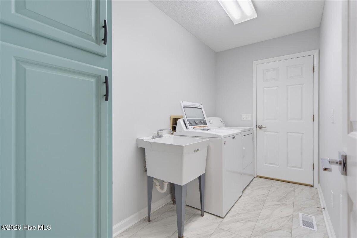 55 Salem Drive Property Photo 17