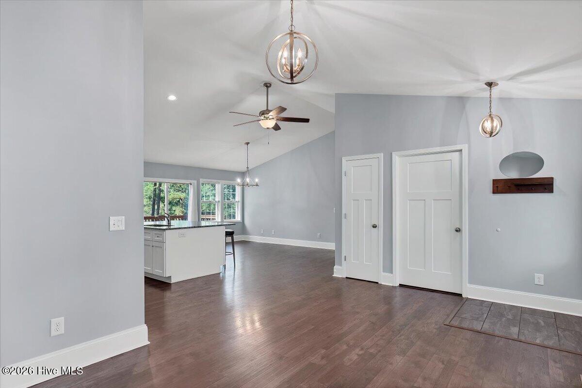20 Pine Tree Terrace Property Photo 12