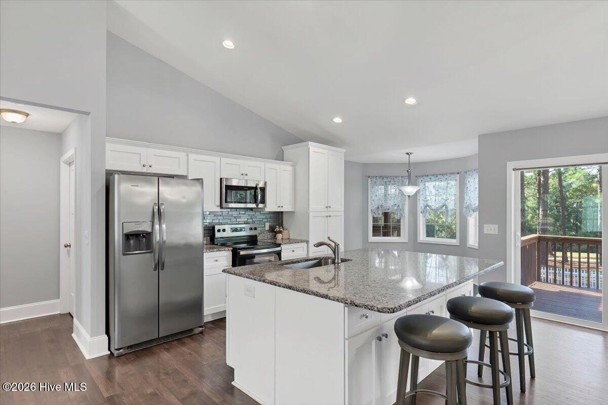 20 Pine Tree Terrace Property Photo 15