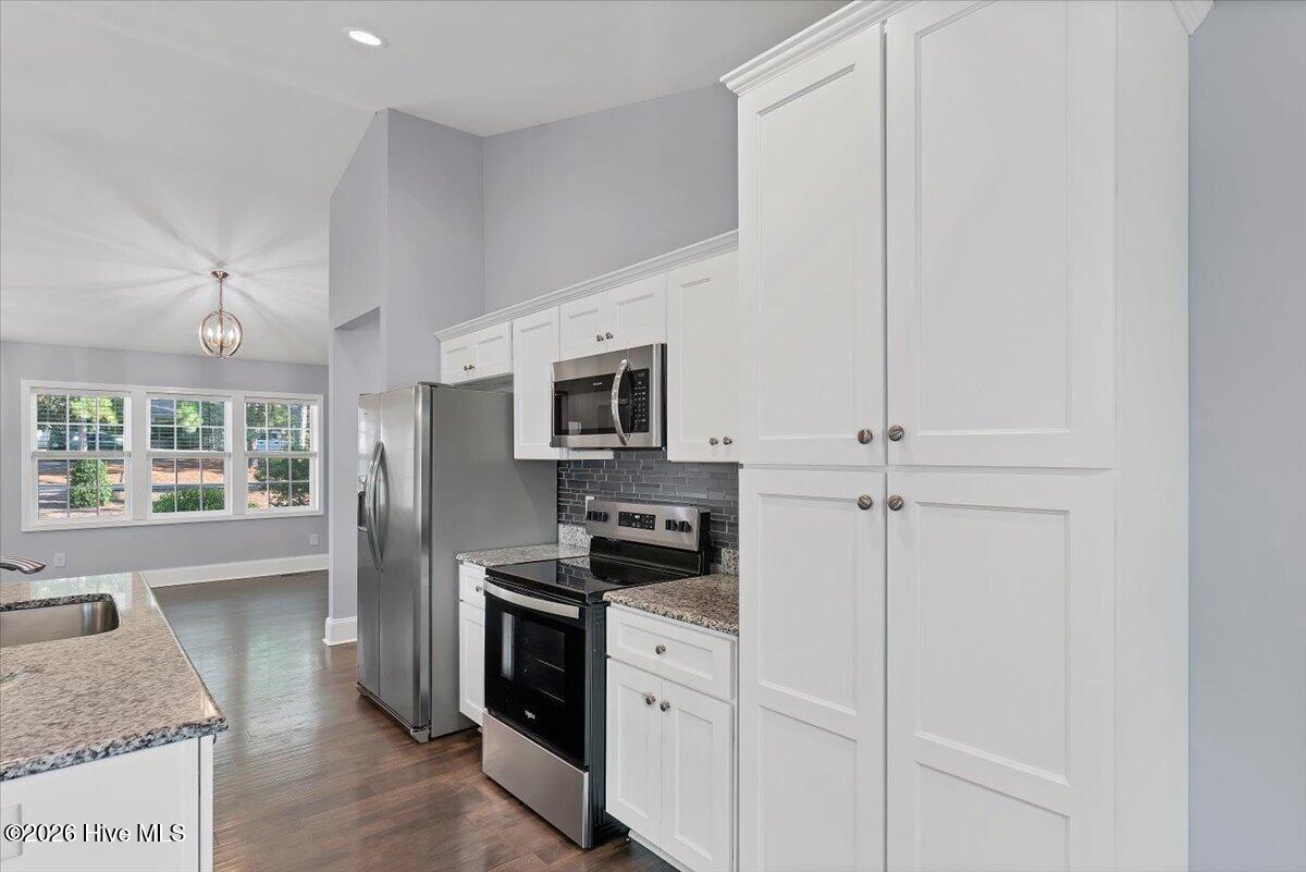 20 Pine Tree Terrace Property Photo 18