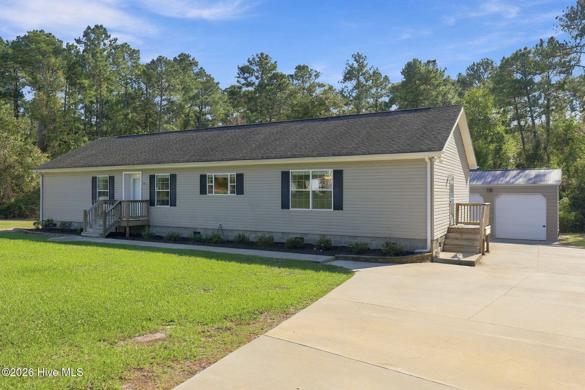 756 Ridgecrest Lane Property Photo 1