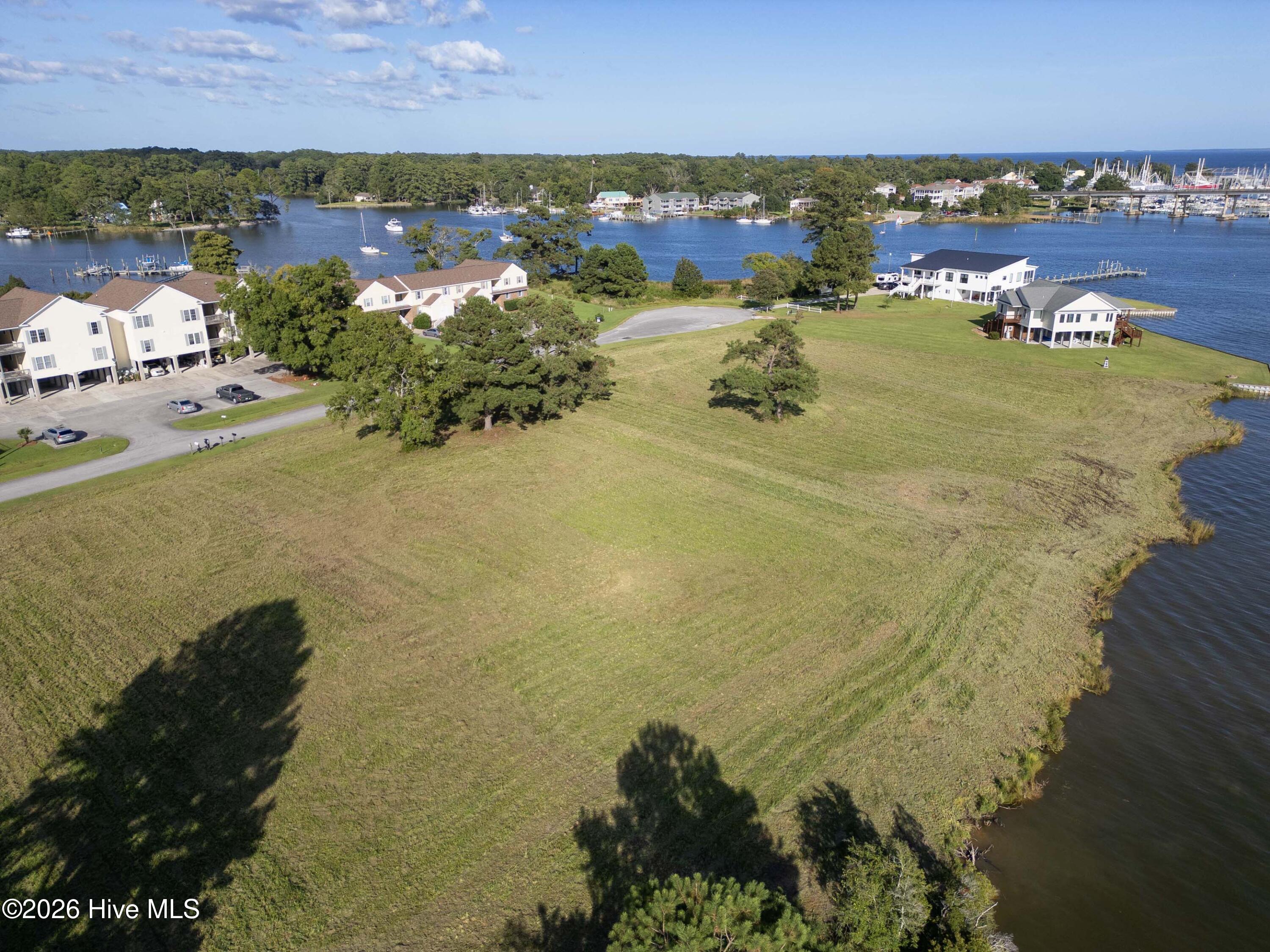8052 31 Treasure Drive Property Photo 21