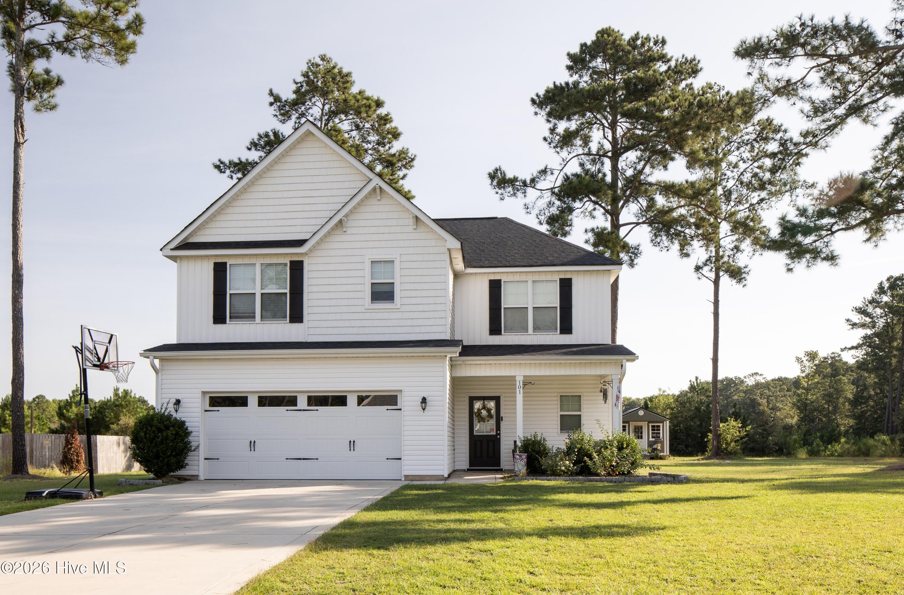 101 Pine Needle Drive Property Photo 1