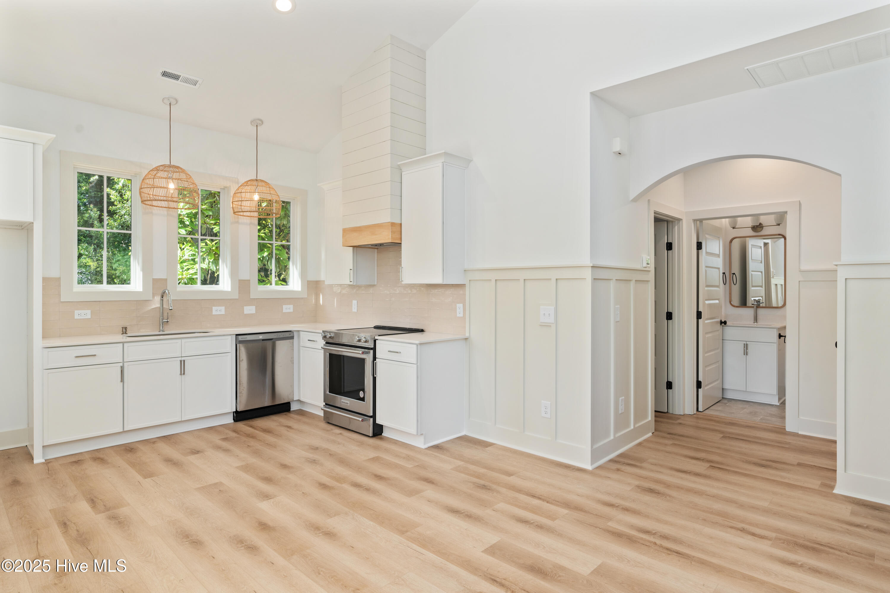 1110 Tree Canopy Way A Property Photo 8