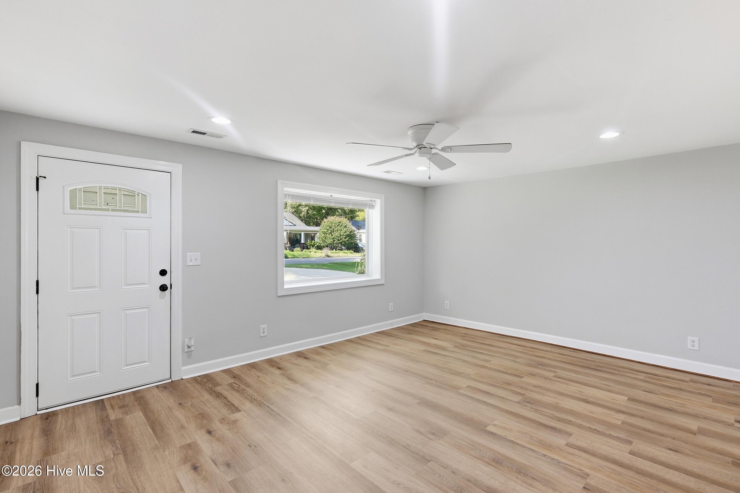 4177 Park Avenue Property Photo 9