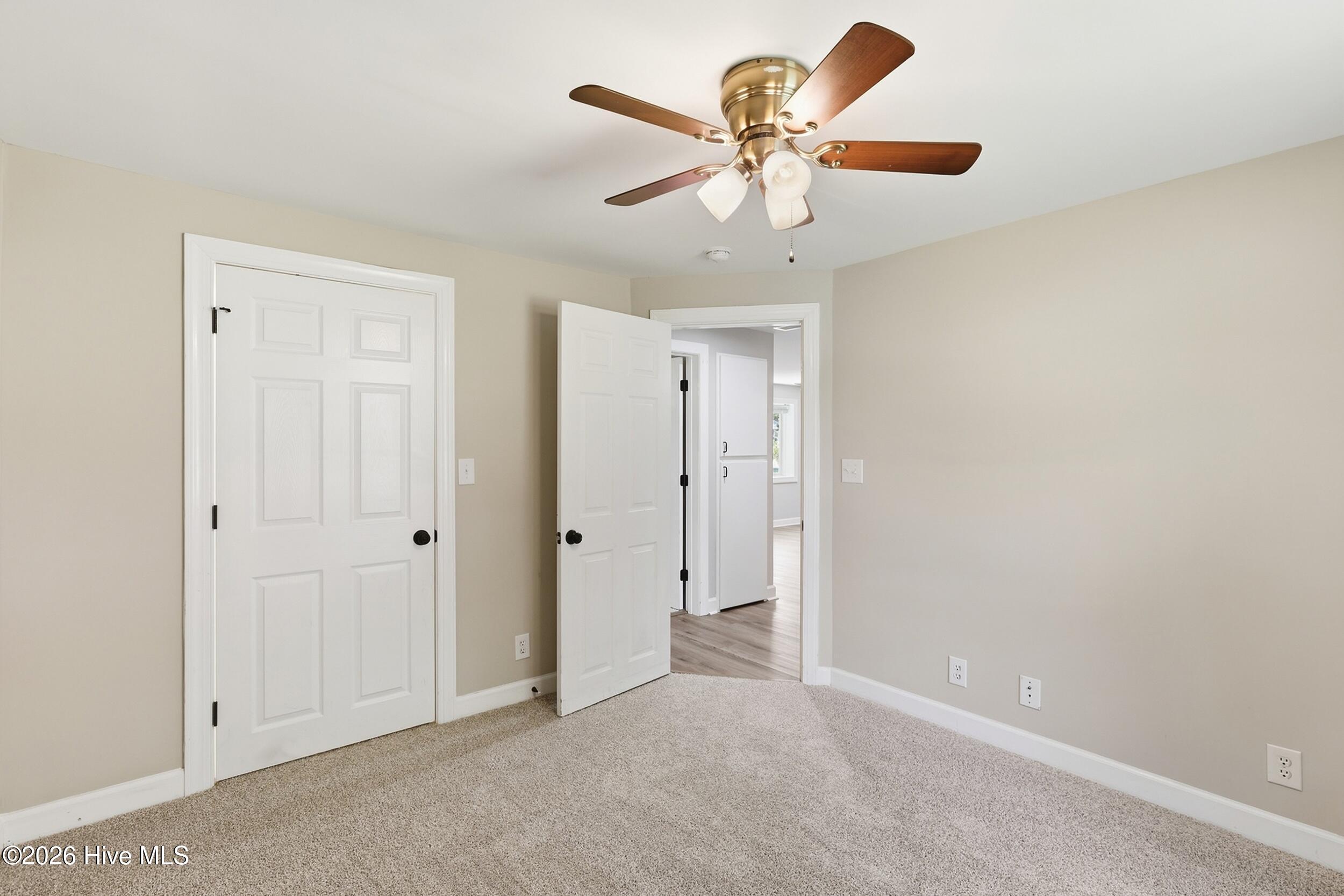 4177 Park Avenue Property Photo 17
