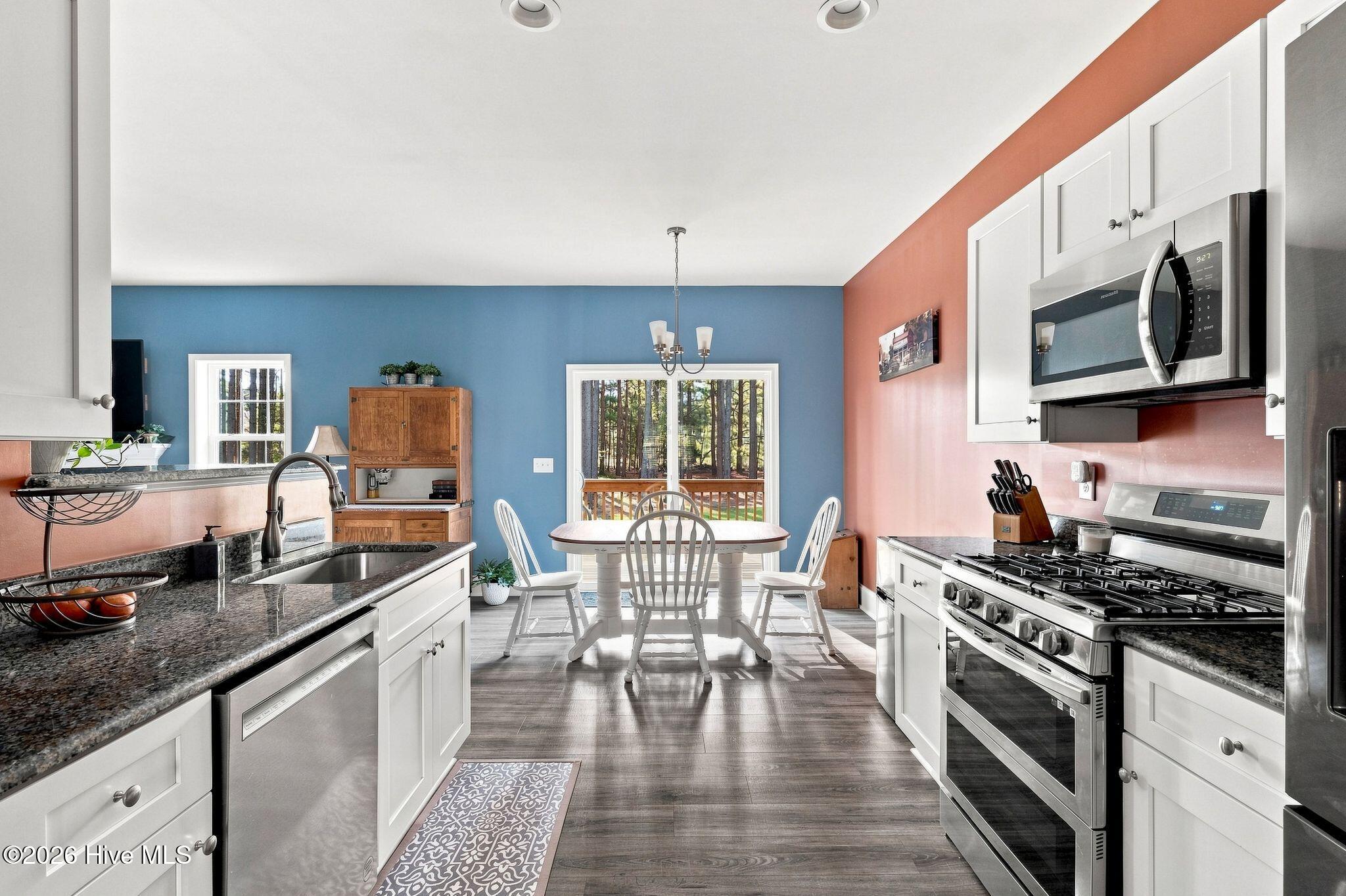 14 Saddle Lane Property Photo 8