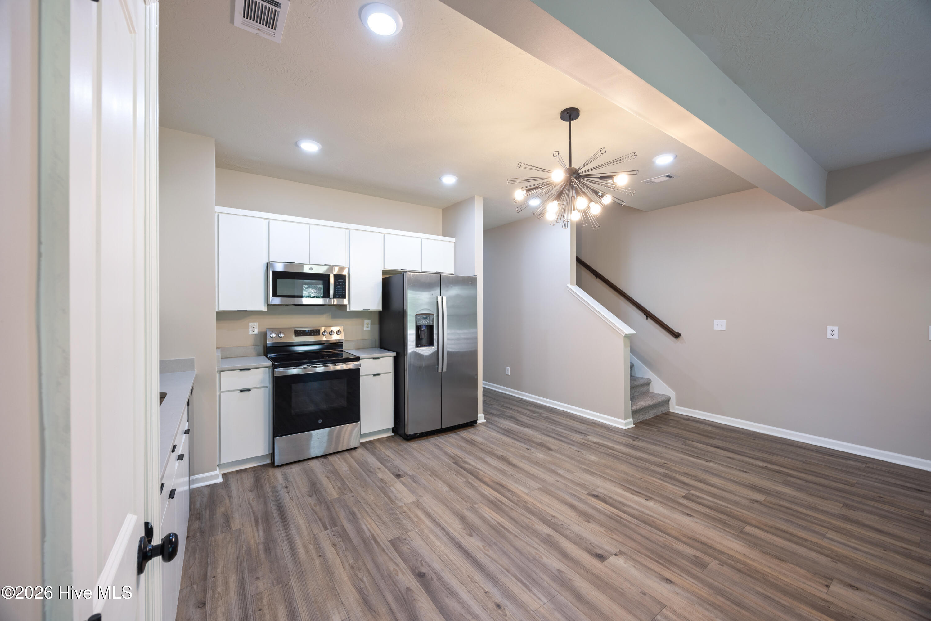 846 Felix Way Property Photo 13