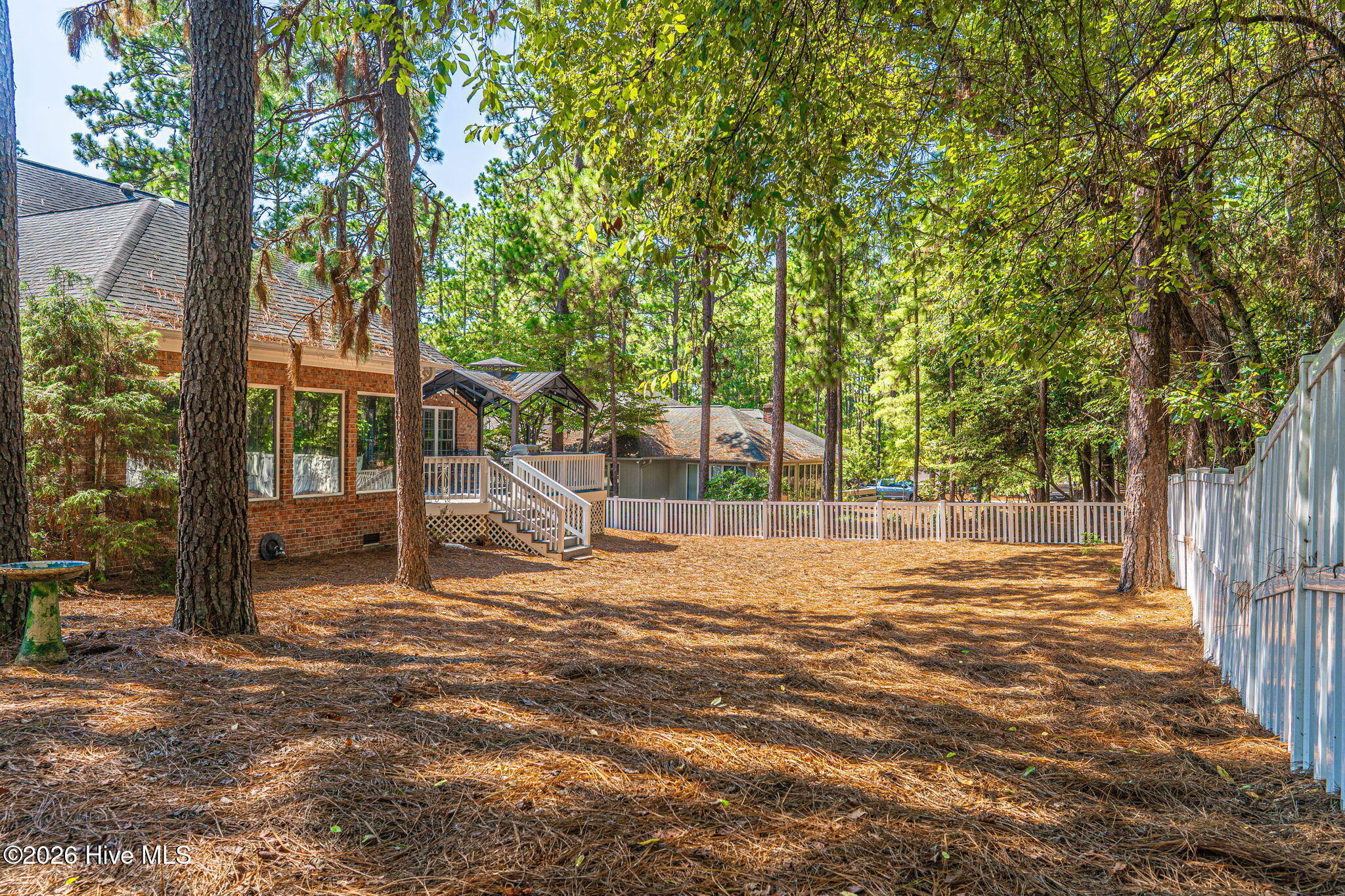725 Lake Forest Drive Se Property Photo 38