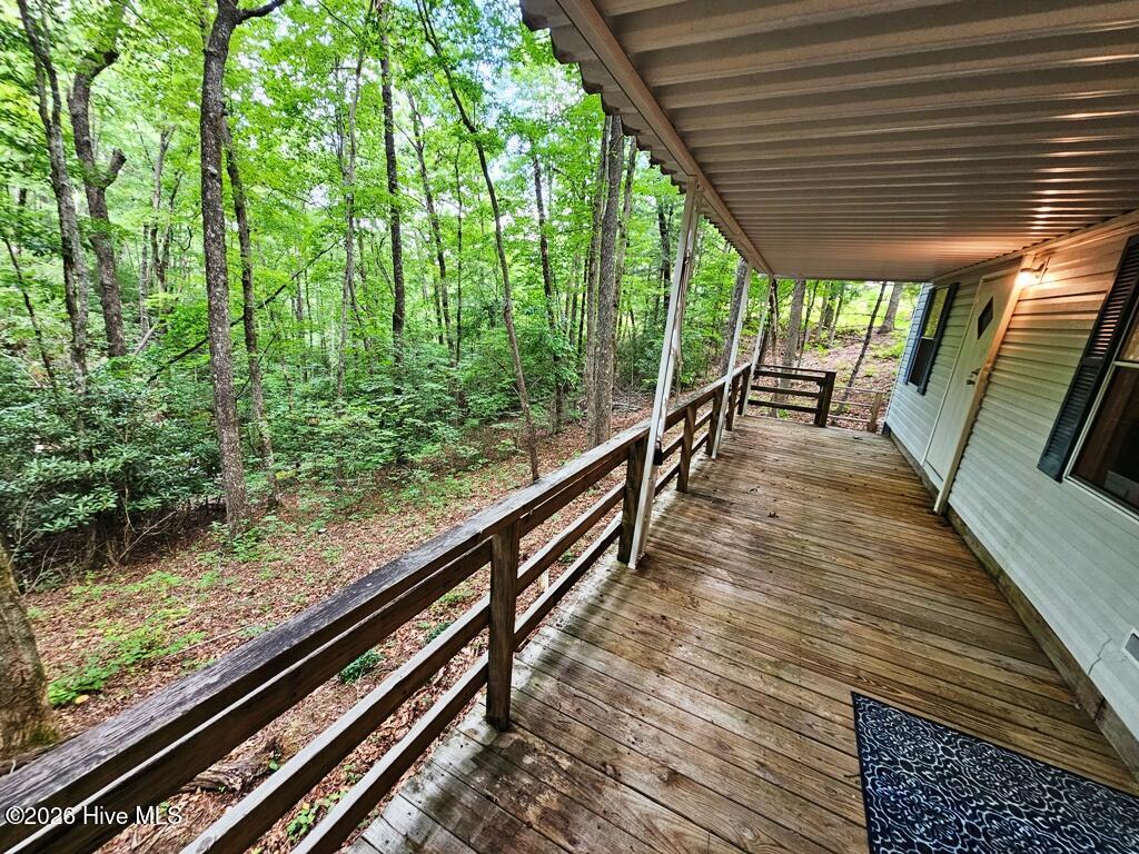 252 Barefoot Lane Property Photo 8