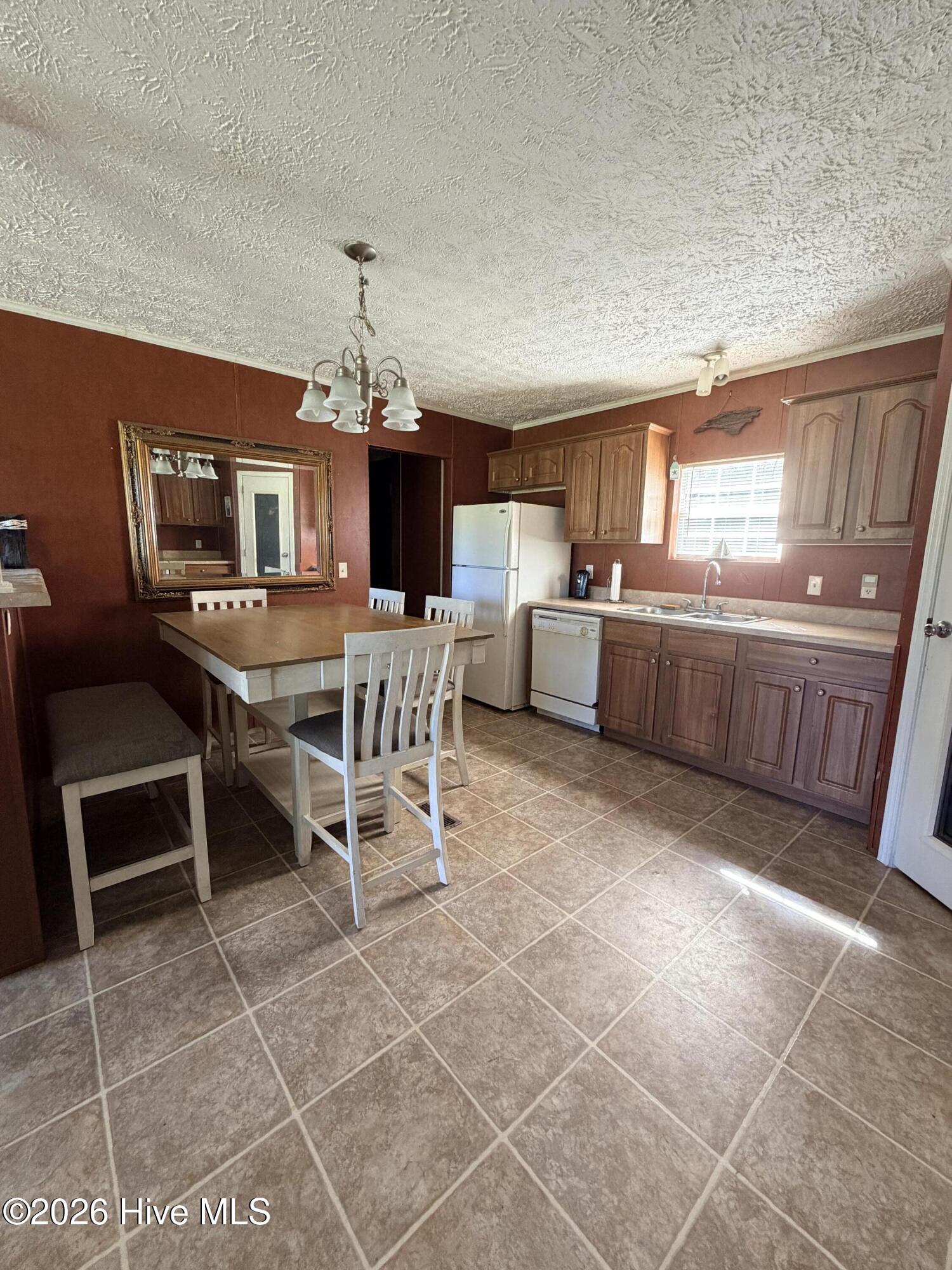 66 Old Saw Mill Road Property Photo 8