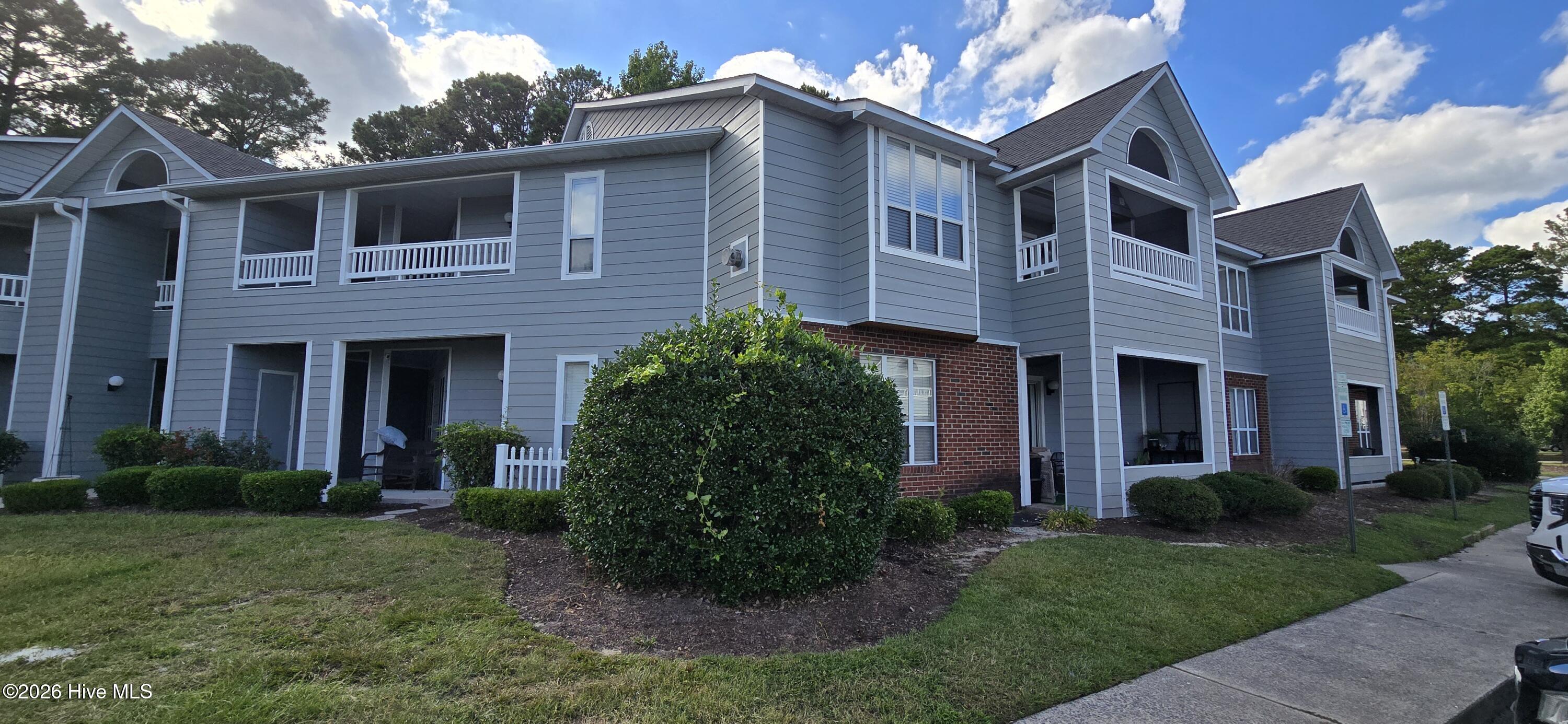 108 Breezewood Drive D Property Photo 1