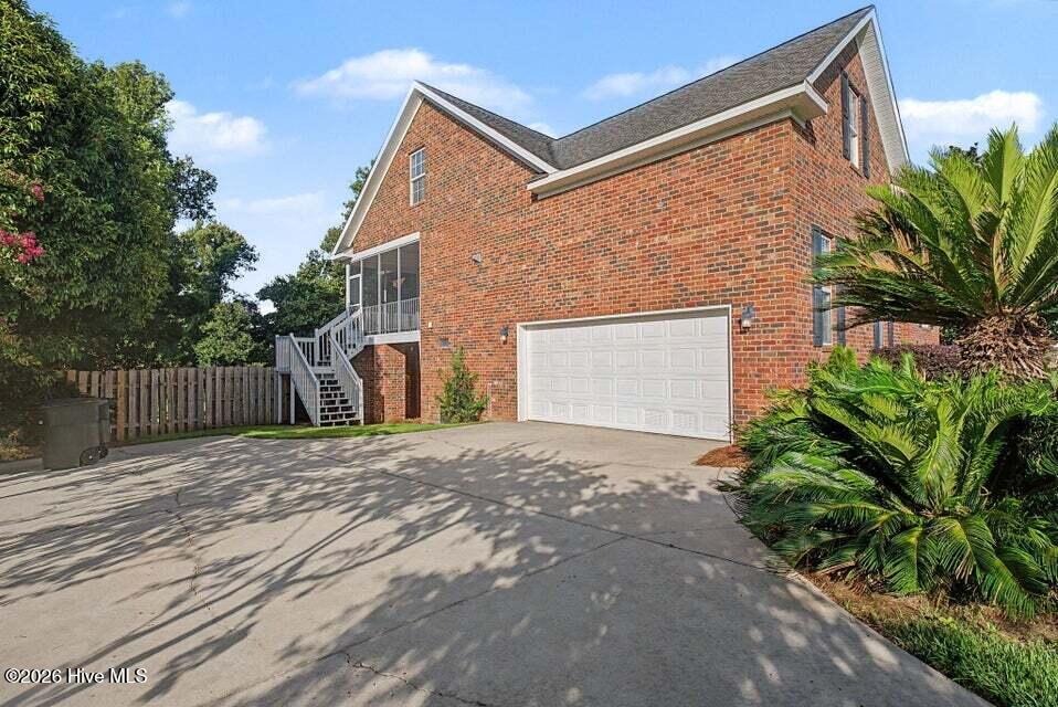 570 River North Drive Property Photo 6