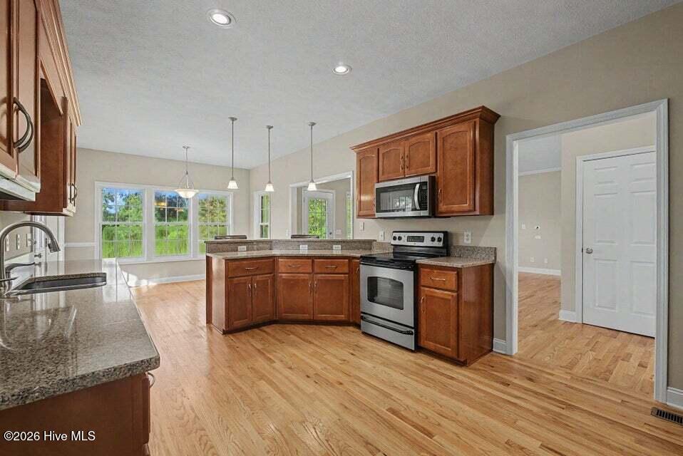 570 River North Drive Property Photo 15
